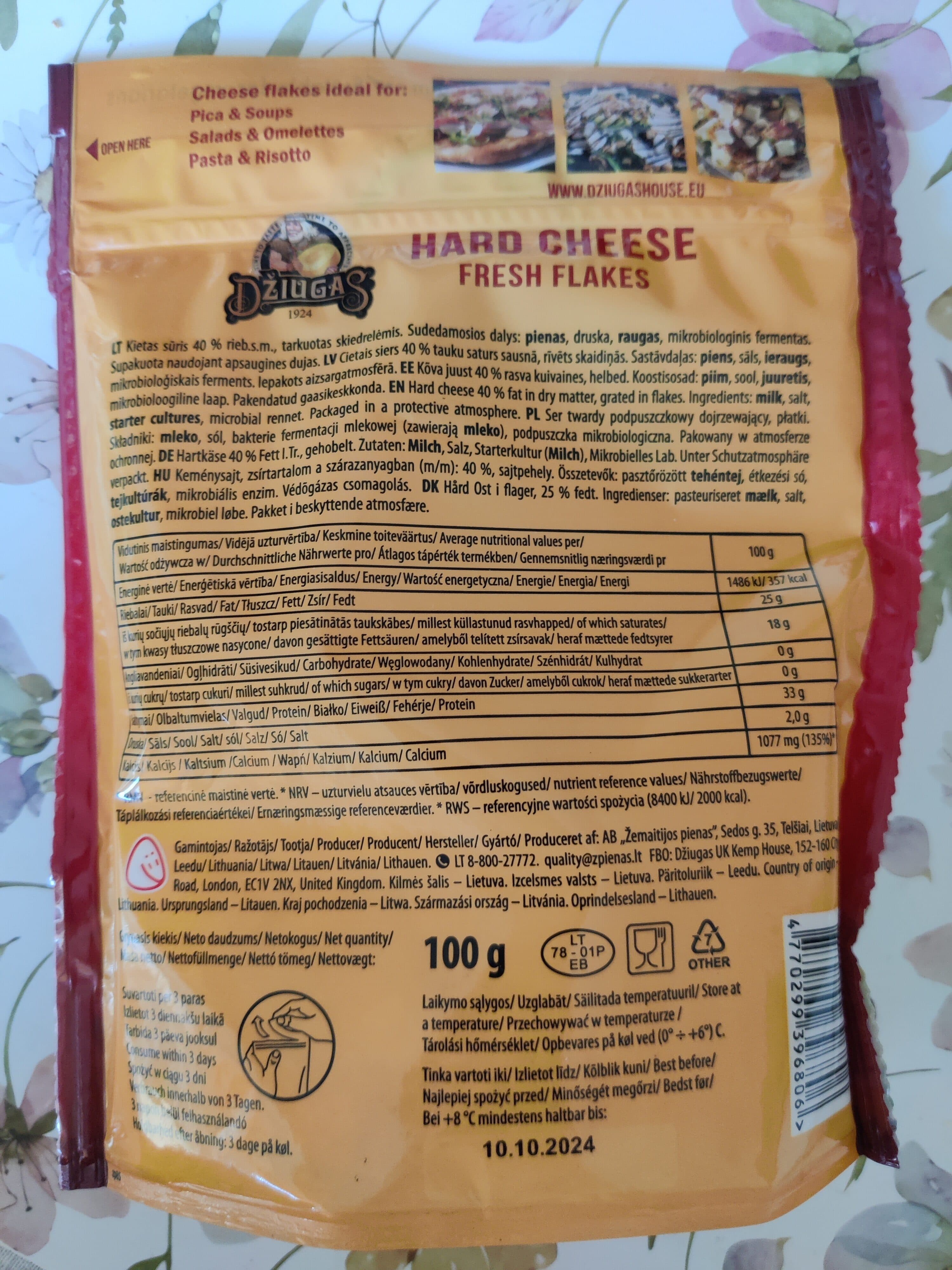 Džiugas Fresh flakes packshot