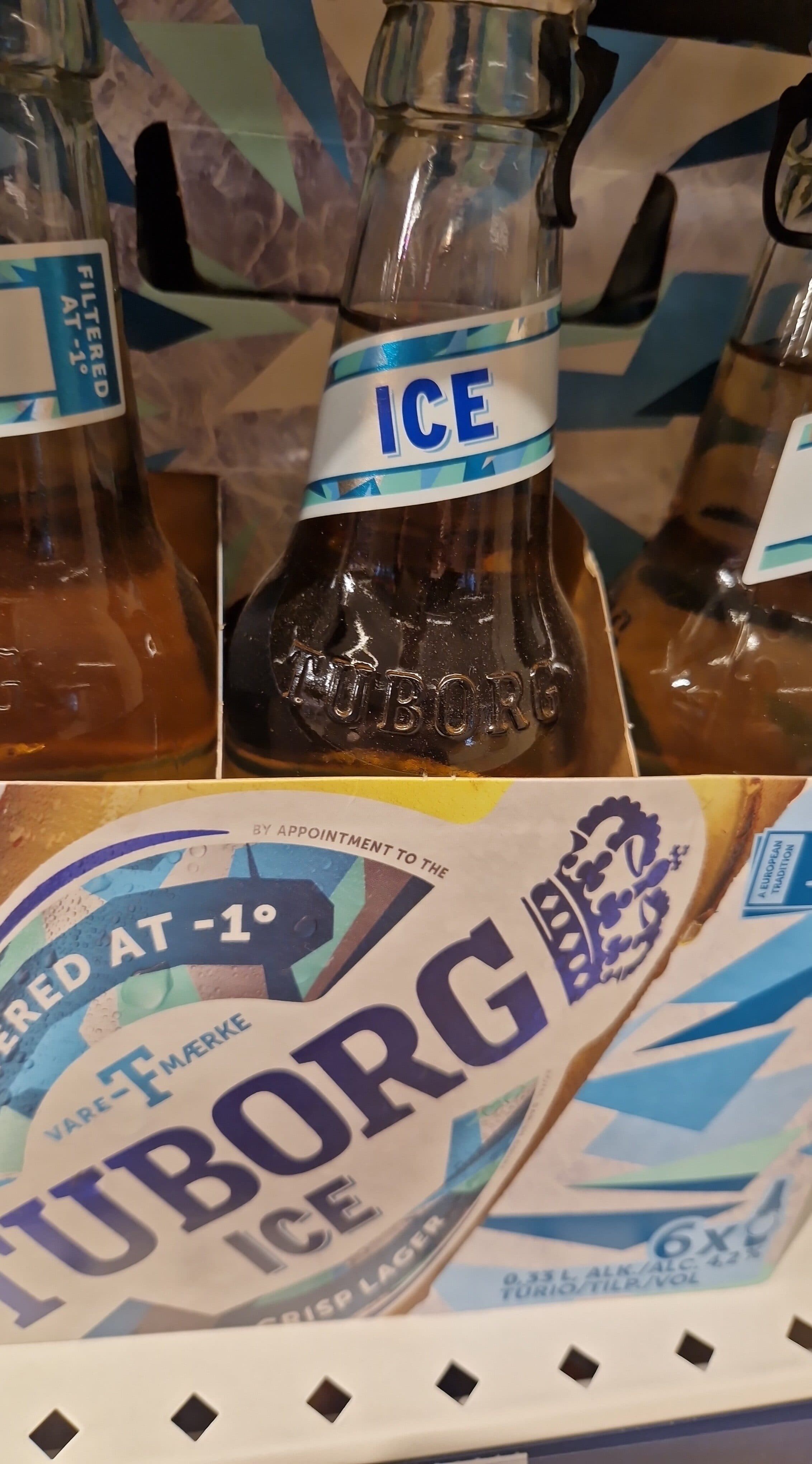 tuborg ice melynas packshot