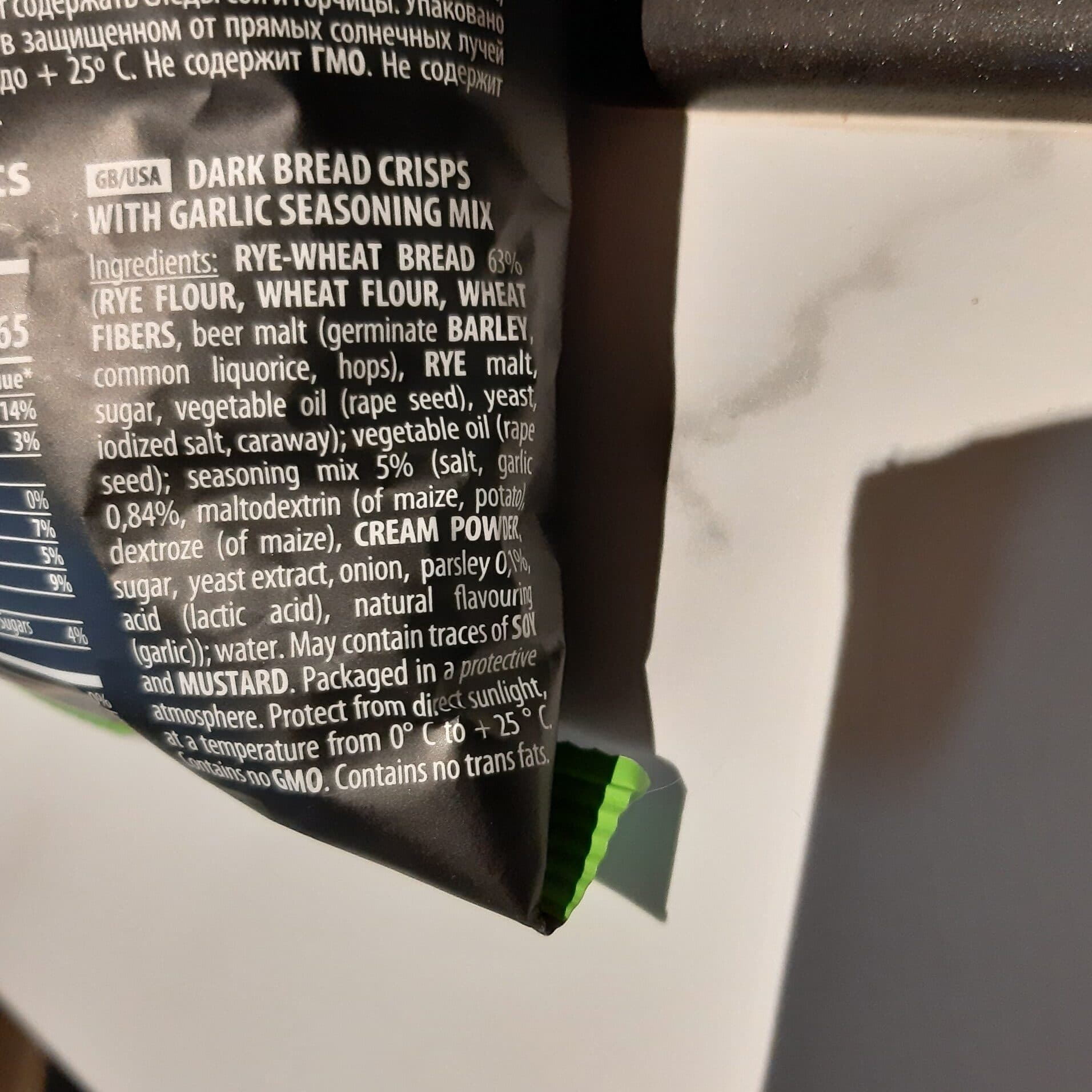 Bon Chance Garlic Dark Bread Crisps packshot