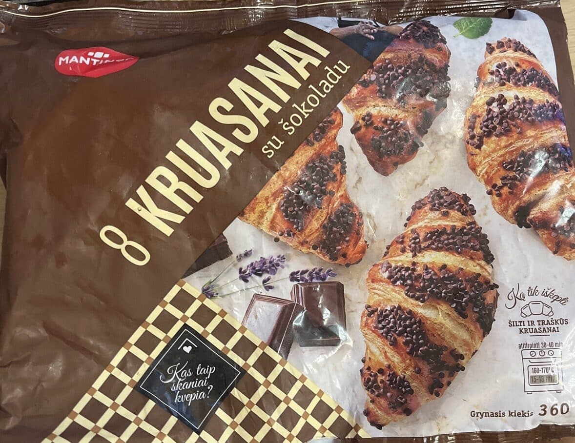Mantinga Croissant With chocolate packshot