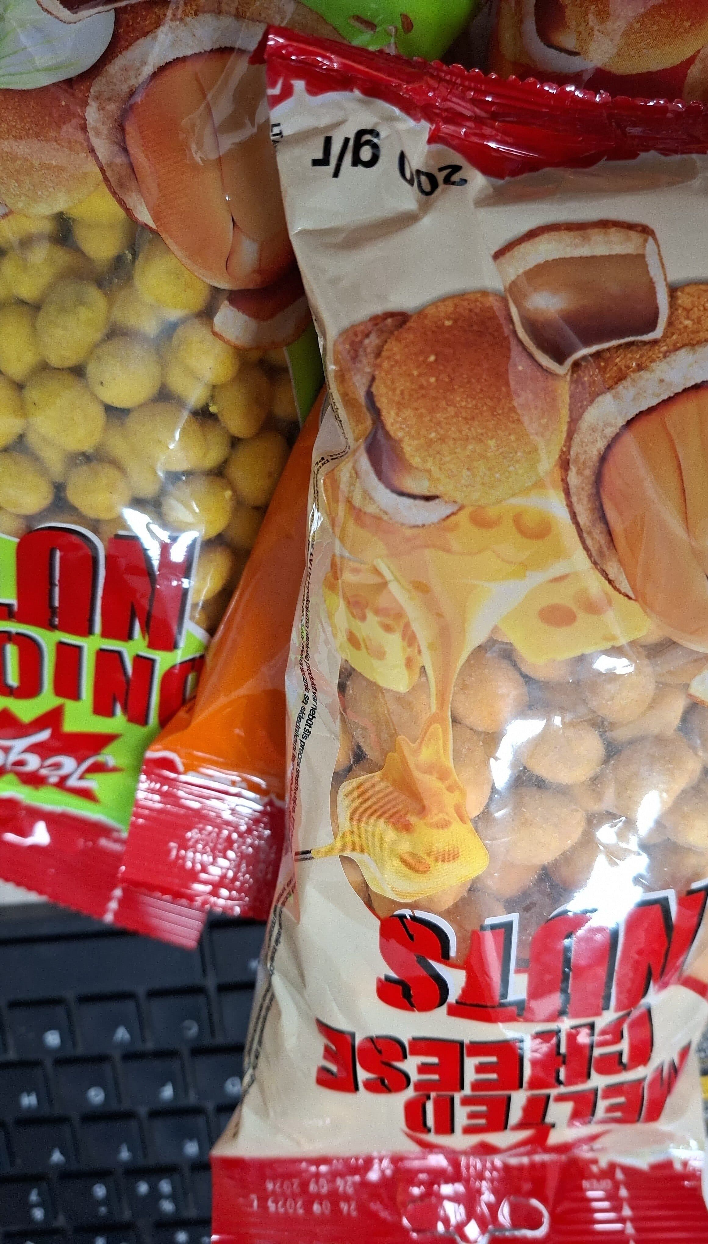 Jega melted cheez nuts packshot