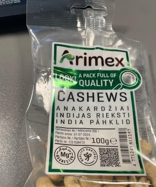 Arimex Cashews packshot