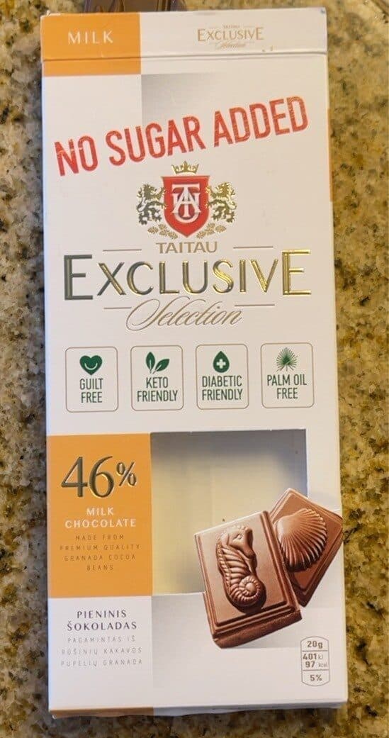 Milk chocolate packshot