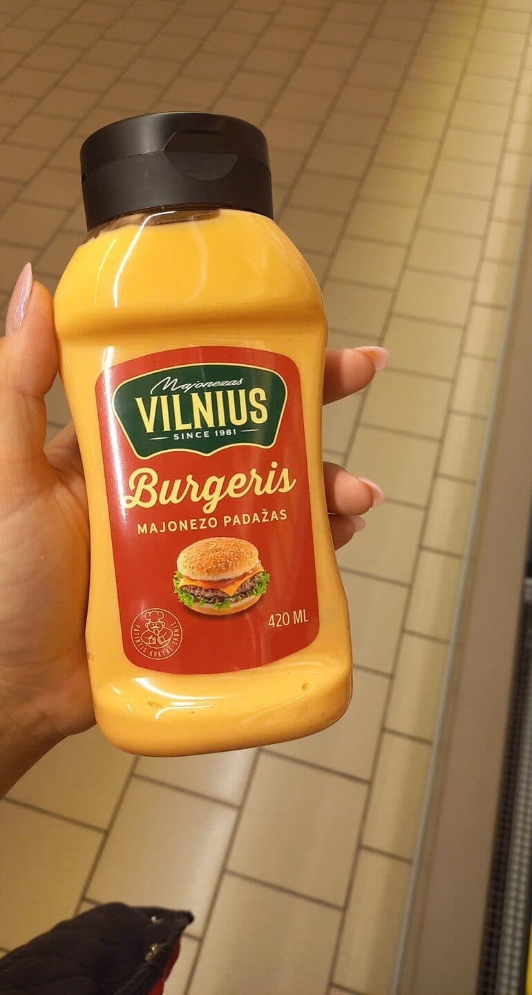 Vilnius padažas burgeris šaldytuvas packshot