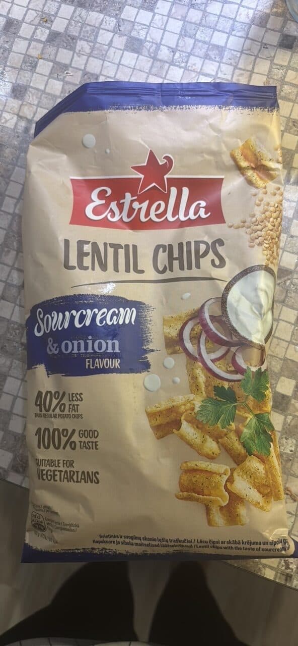 Estrella Lentil Chips Sourcream & Onion flavour packshot
