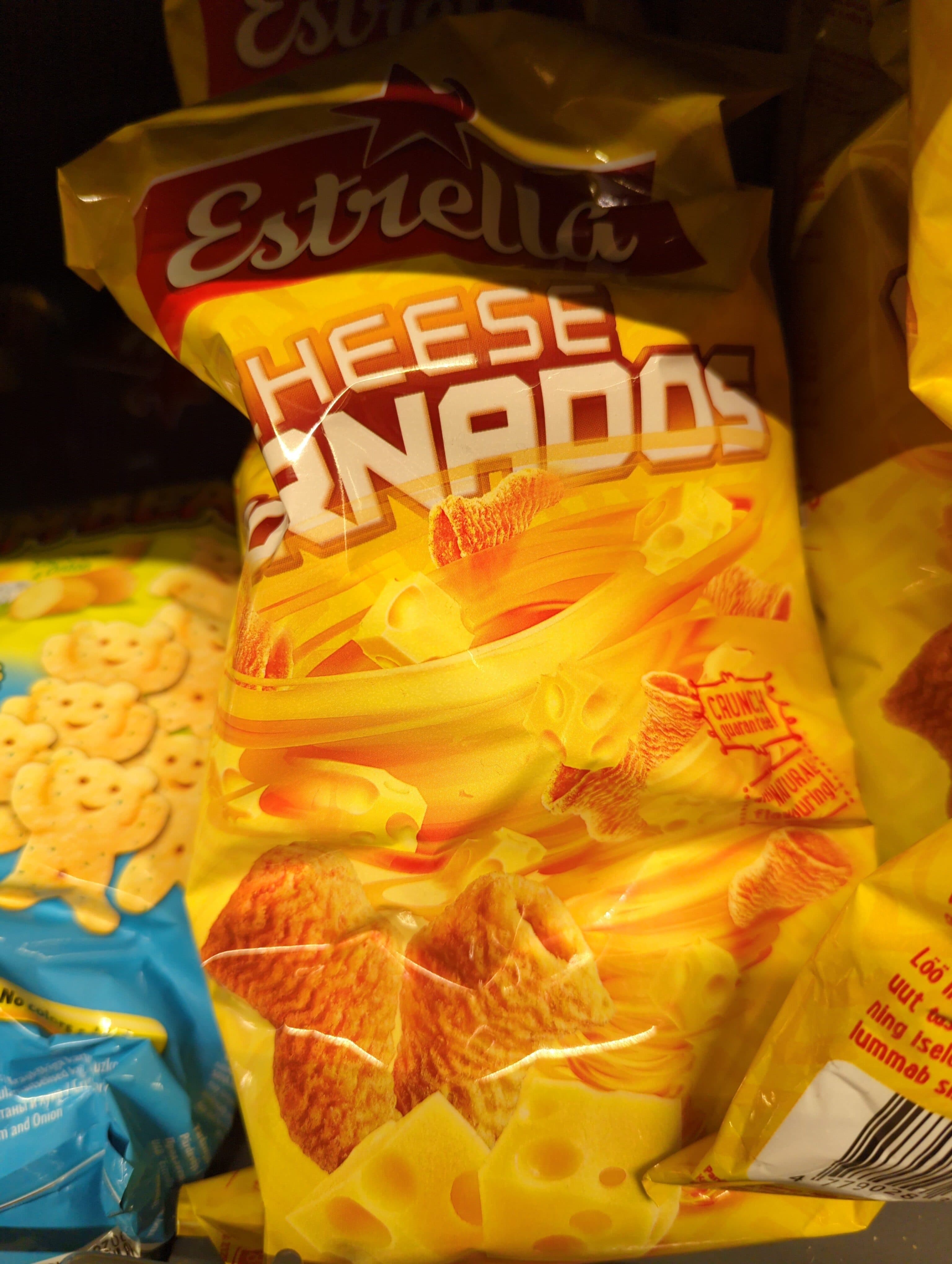 Estrella Cheese Cornados packshot