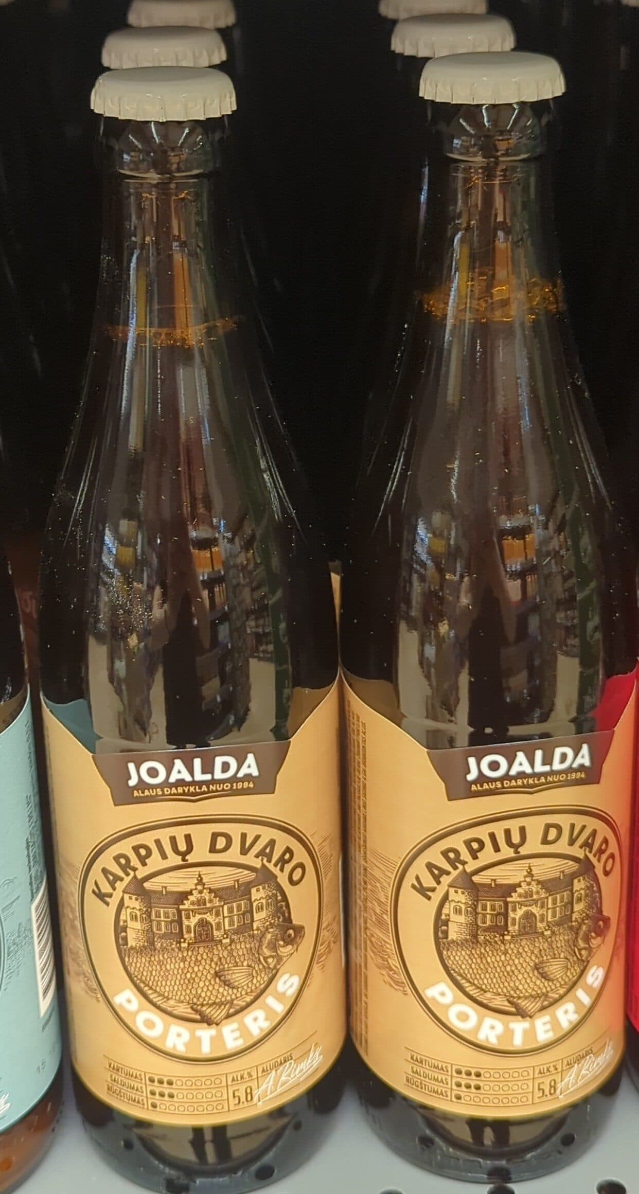 Joalda Karpių dvaro porteris packshot