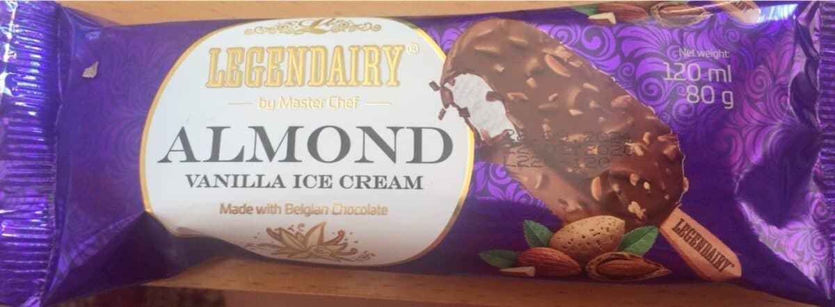 Almond Vanilla Ice Cream packshot