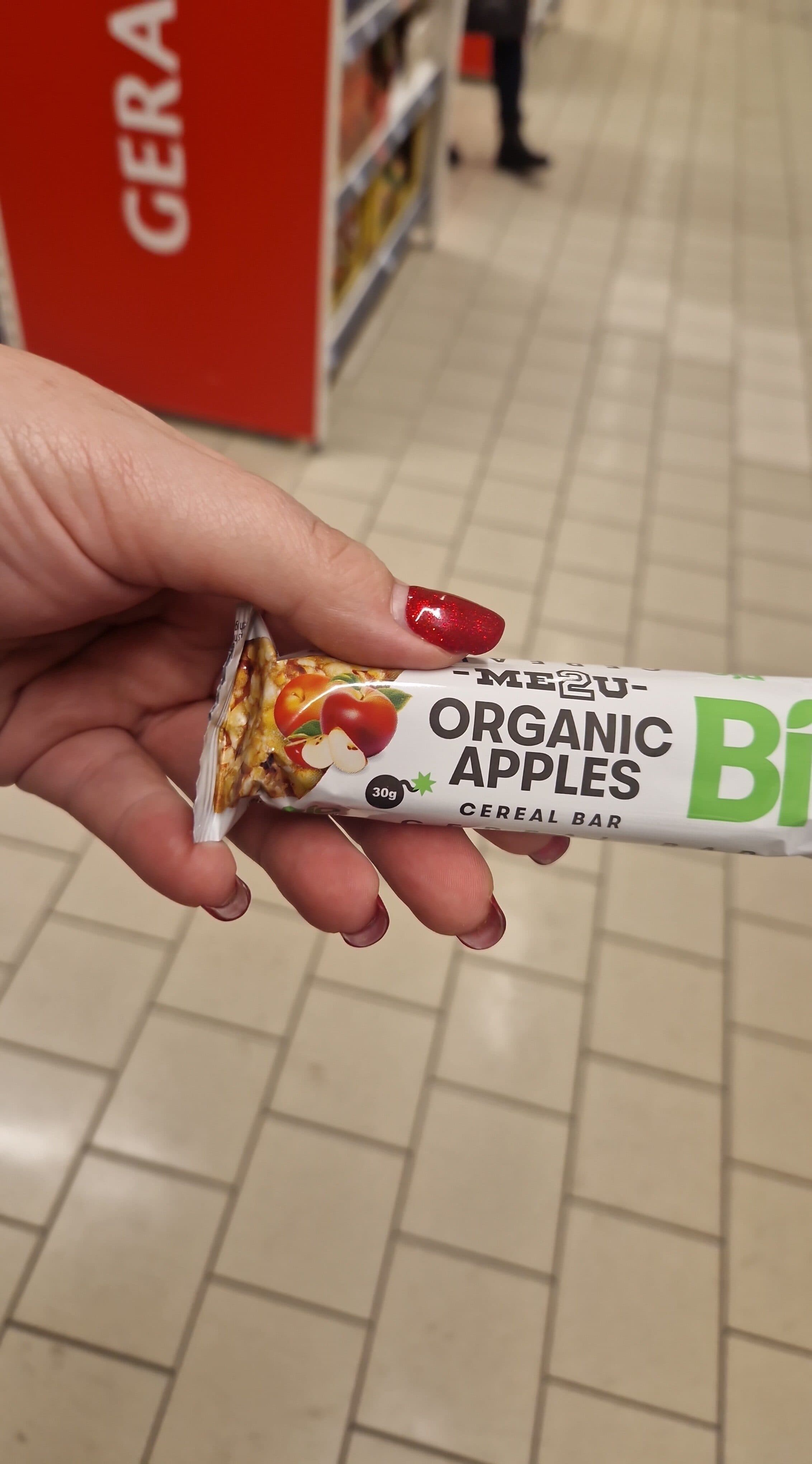 M2U BIO mezu batonelis aples packshot