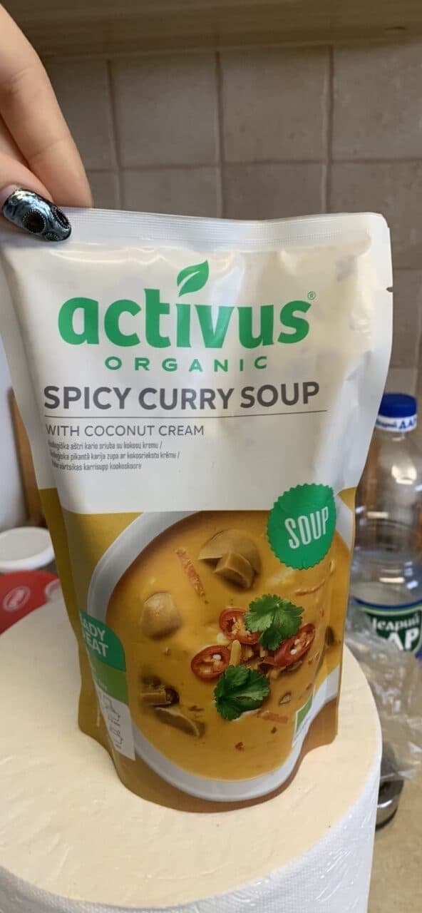 activus ORGANIC SPICY CURRY SOUP WITH COCONUT CREAM packshot