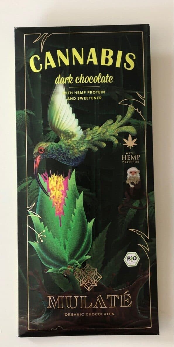 Canabis dark chocolate packshot