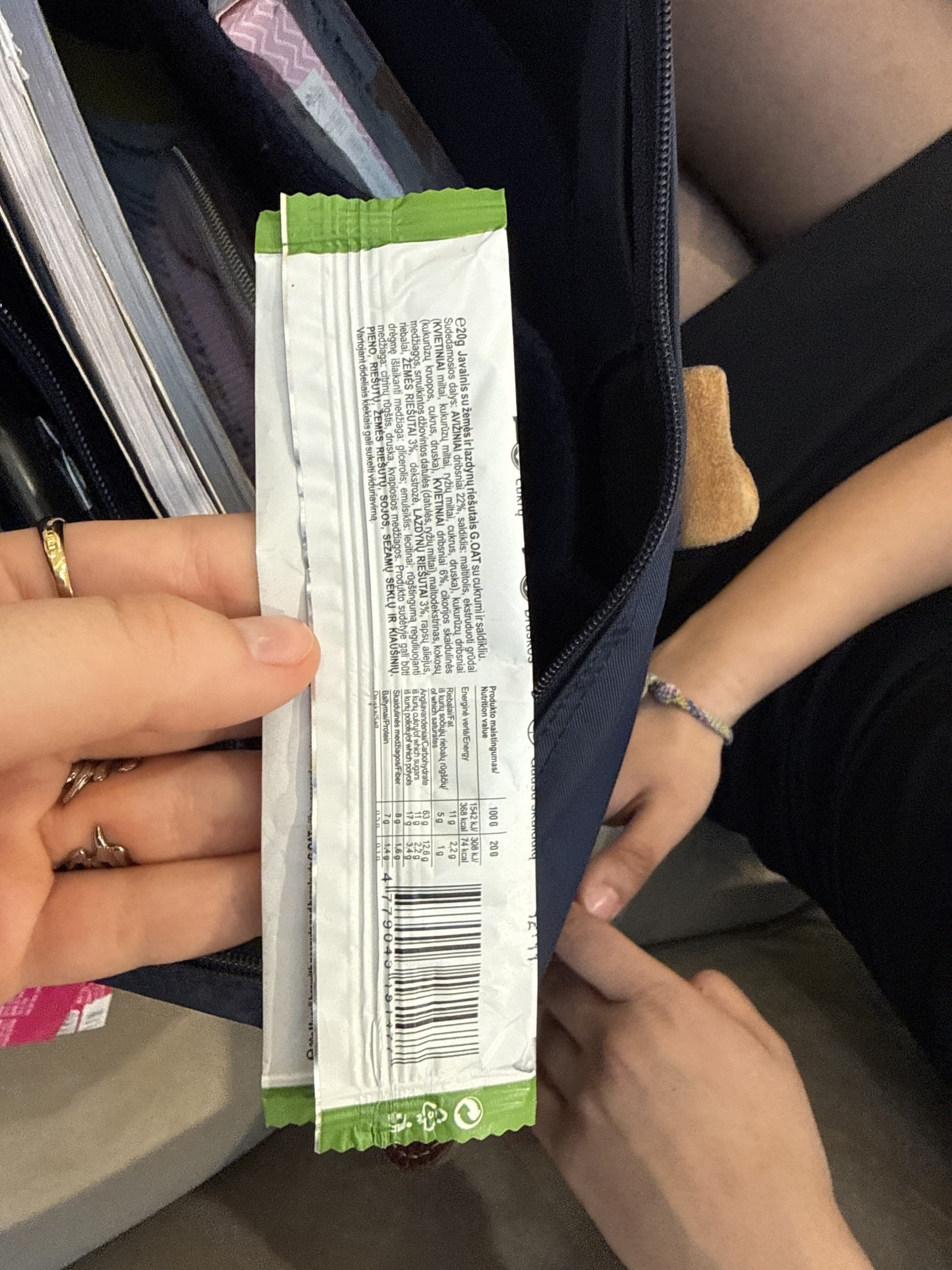 g.oat G.oat Muesli Bar packshot