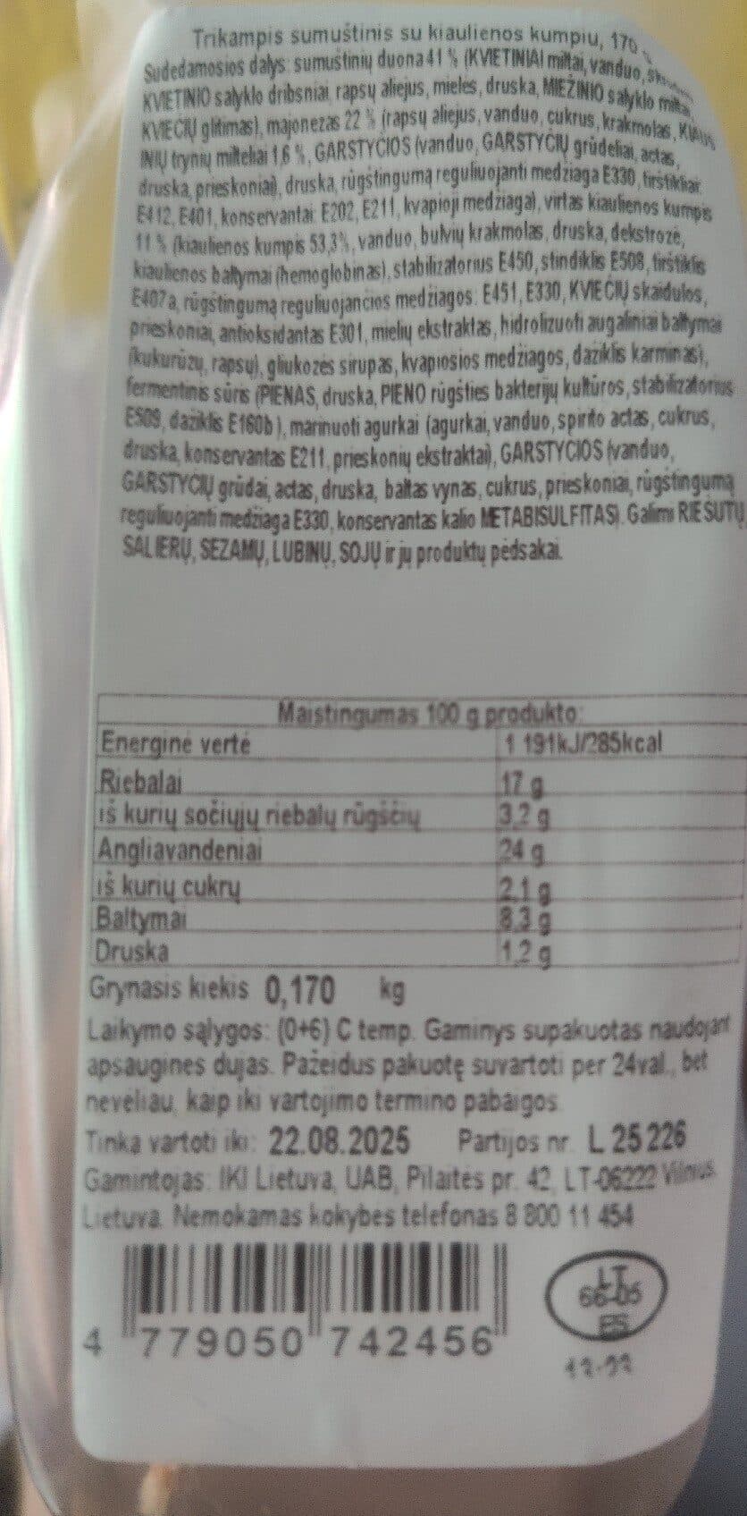 Iki Trikampis sumuštinis su kiaulienos kumpiu packshot