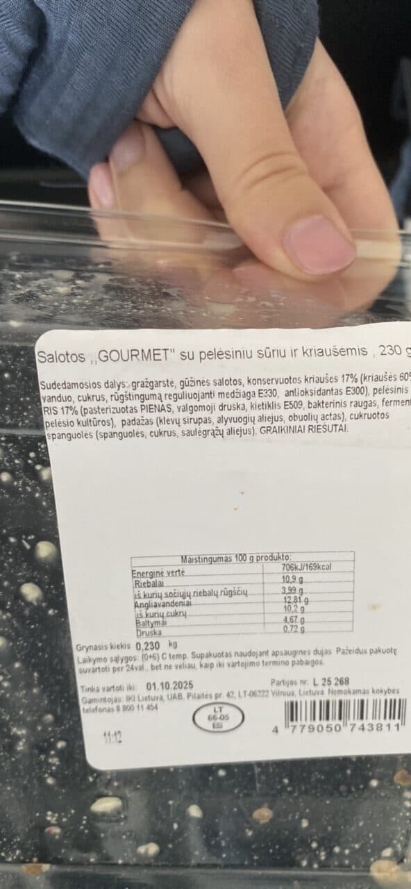 Iki Salotos "GOURMET" su pelėsiniu sūriu ir kriaušėmis packshot
