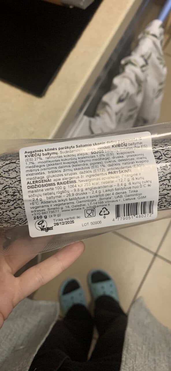 AMALA Salami vegan packshot