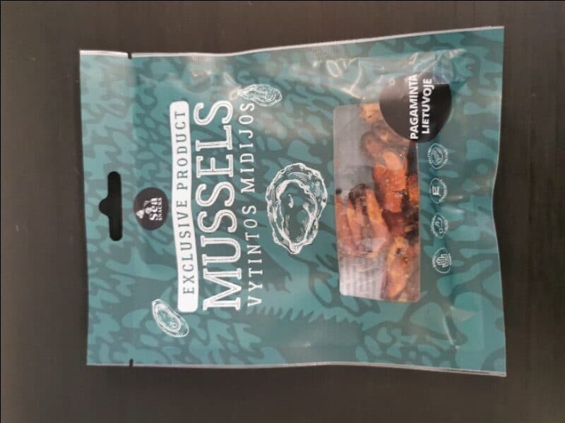 Sea Snacks mussels packshot