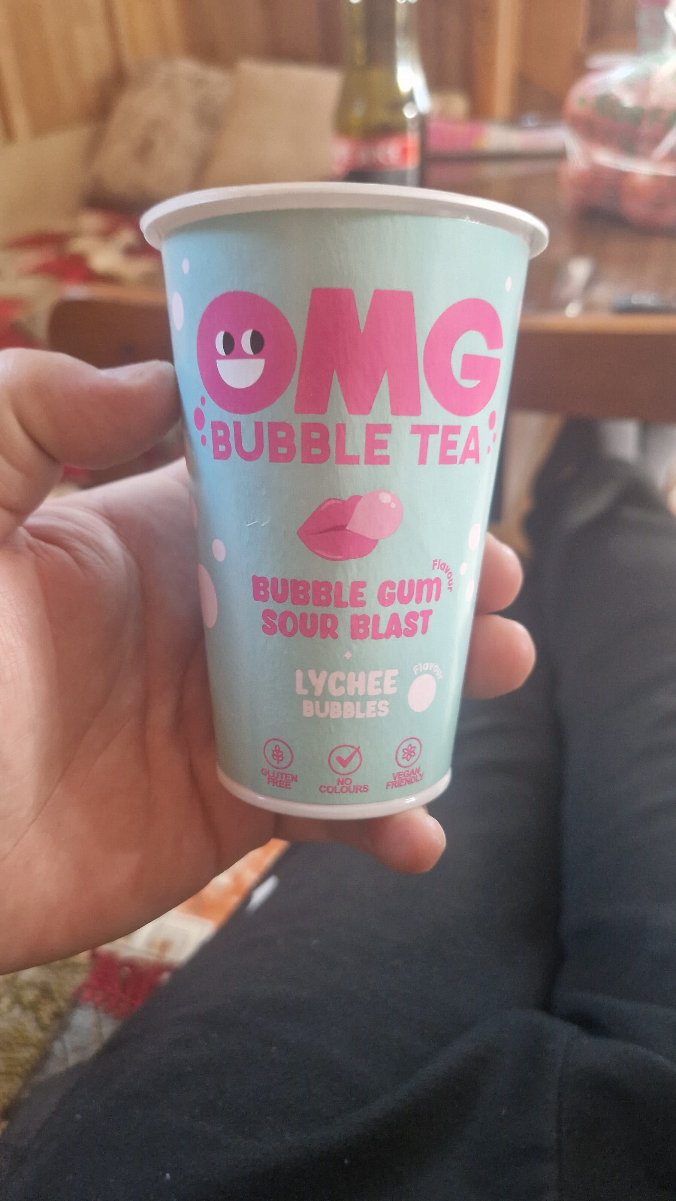 OMG Bubble Tea Bubble Gum Sour Blast packshot