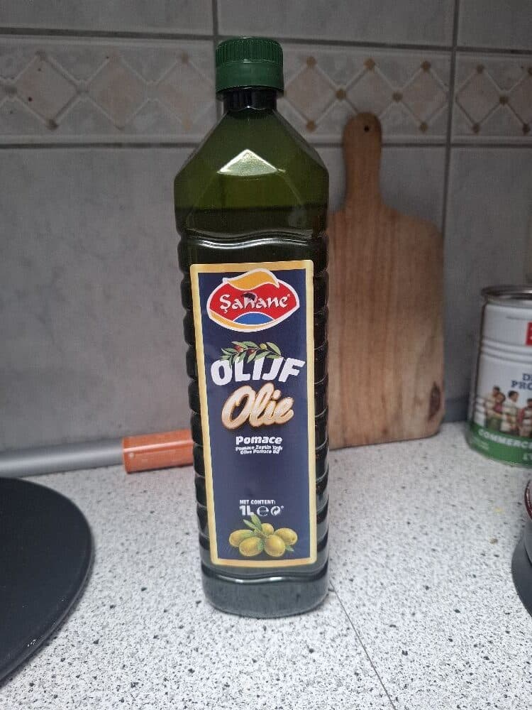 Sahane Olive oil packshot
