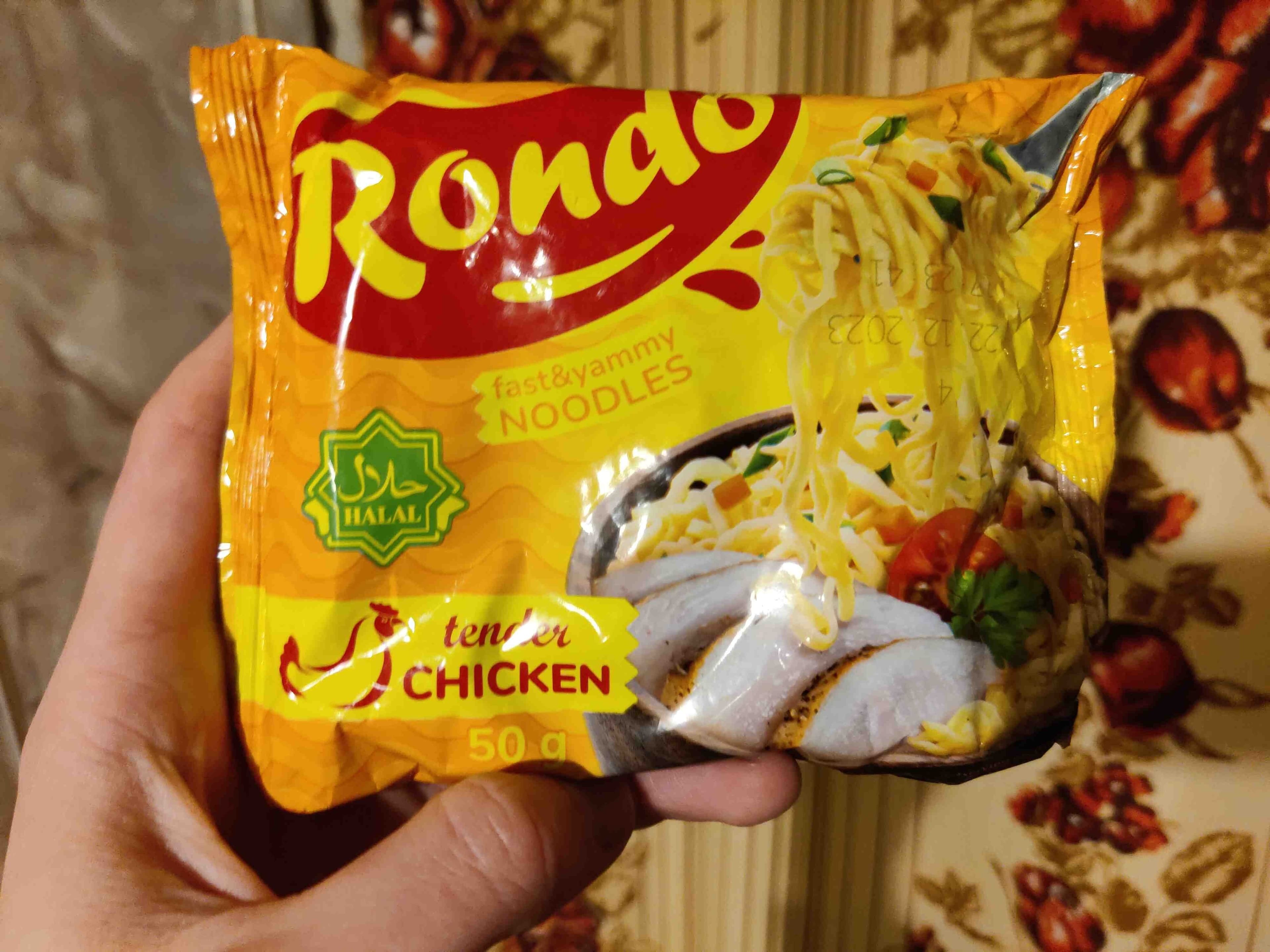 Rondo Fast&yammy noodles chicken packshot