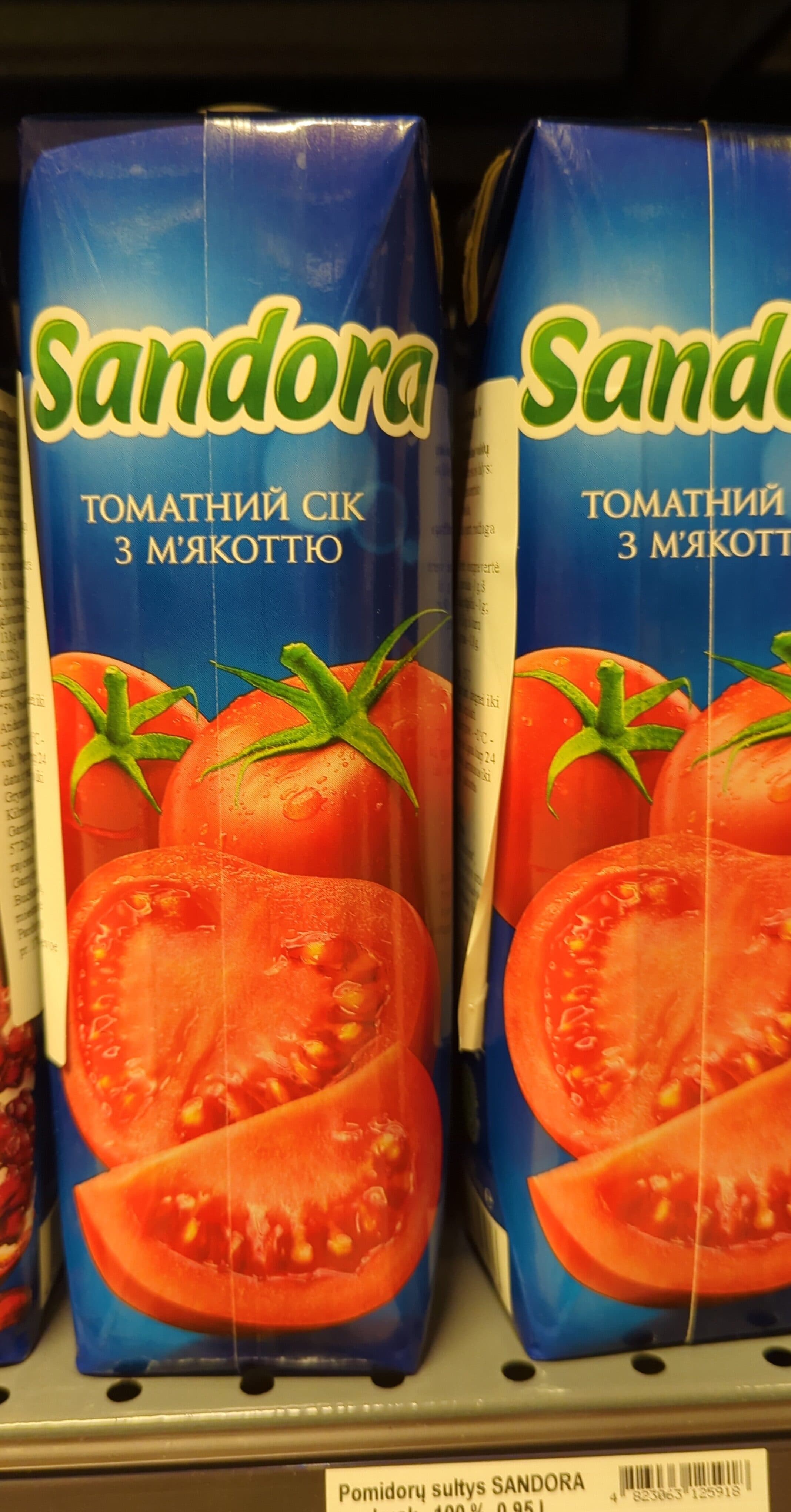 Sandora Pomidorų sultys SANDORA su drusk., 100 %, 0,95I packshot