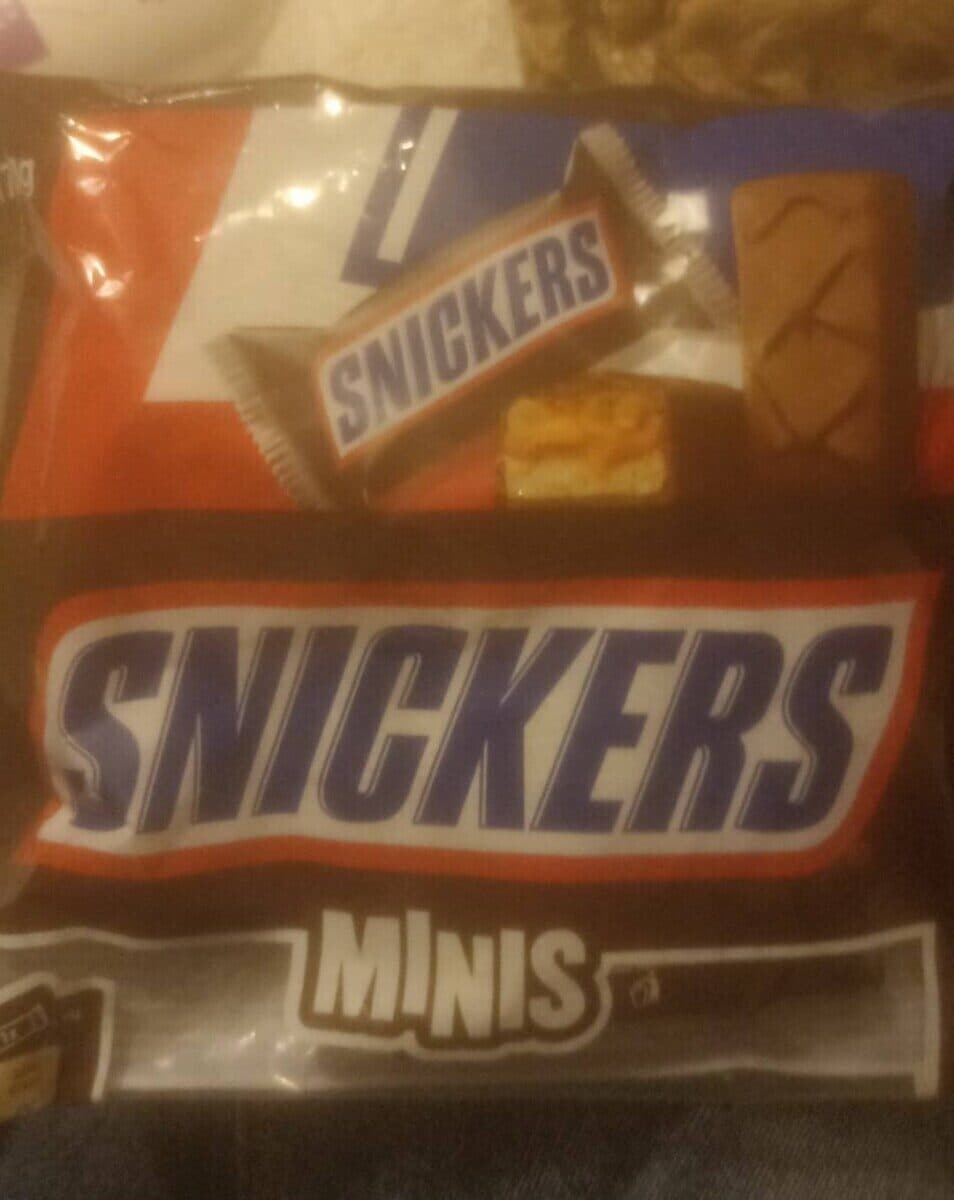 Snickers SNICKERS mini packshot