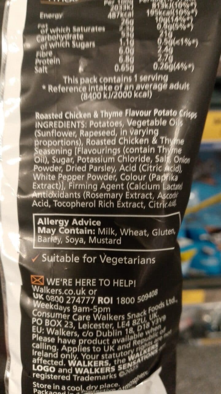 Walkers Roasted Chicken & Thyme Crisps packshot