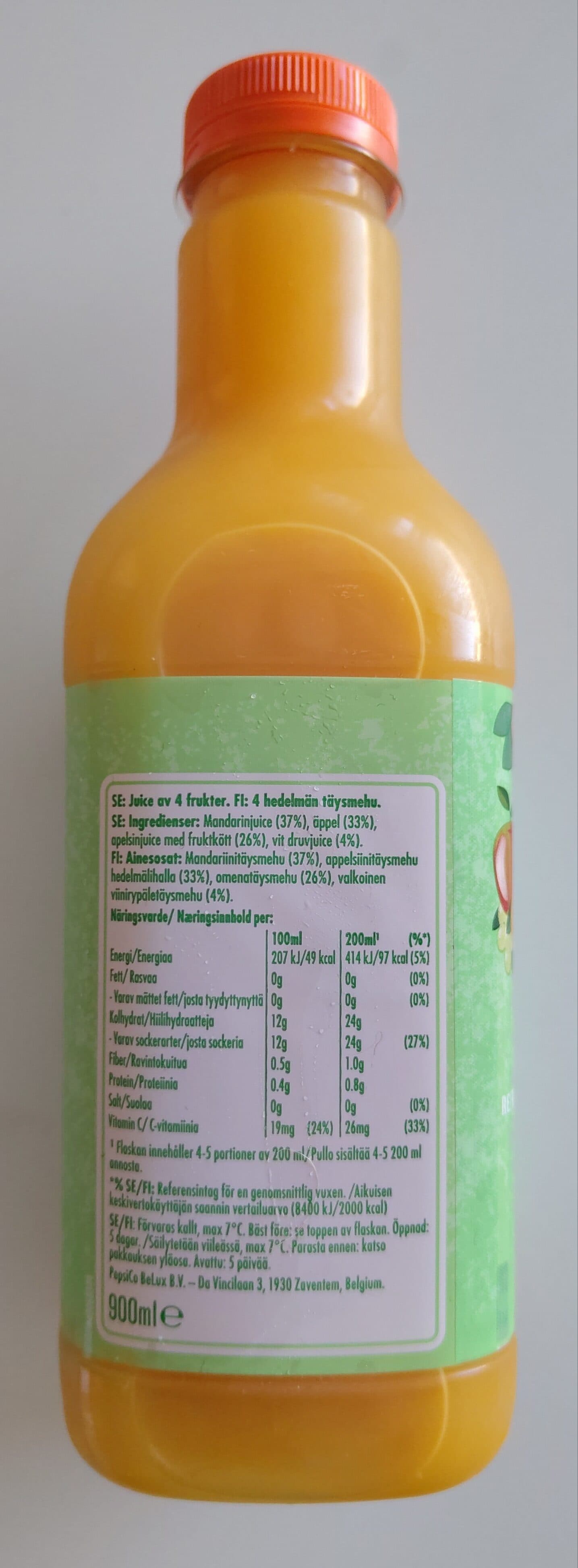 Tropicana Mandarin Apple Grape packshot