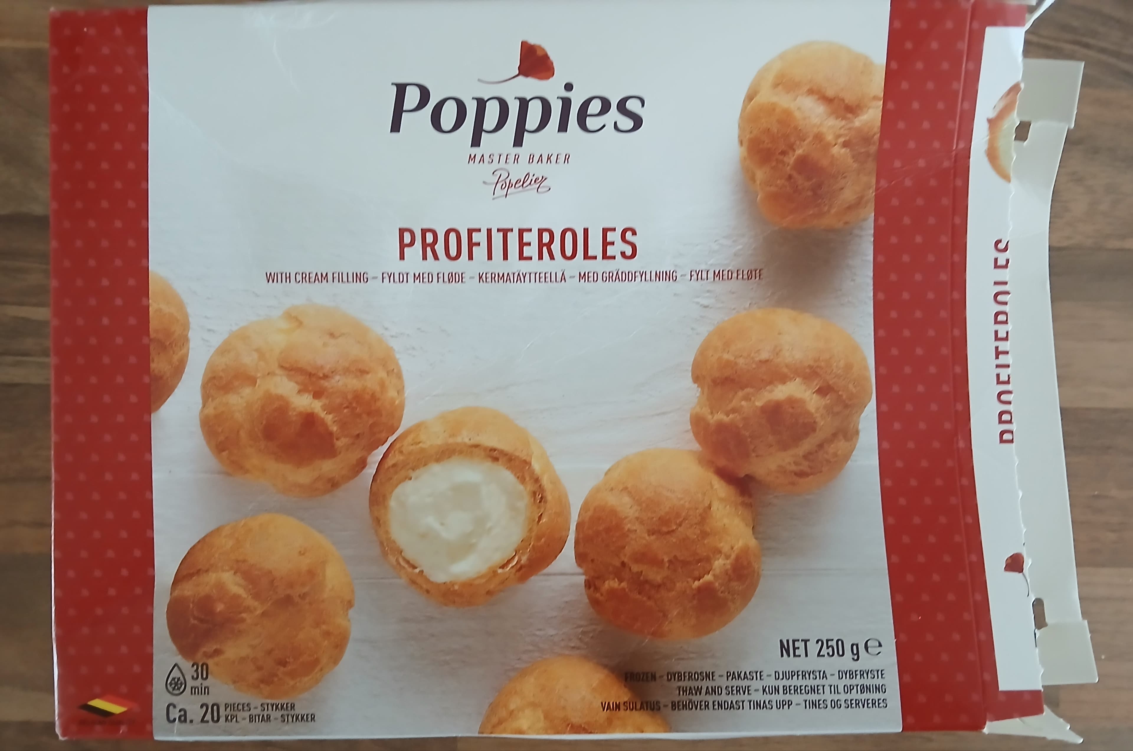 Master Baker Popelier Profiteroles packshot