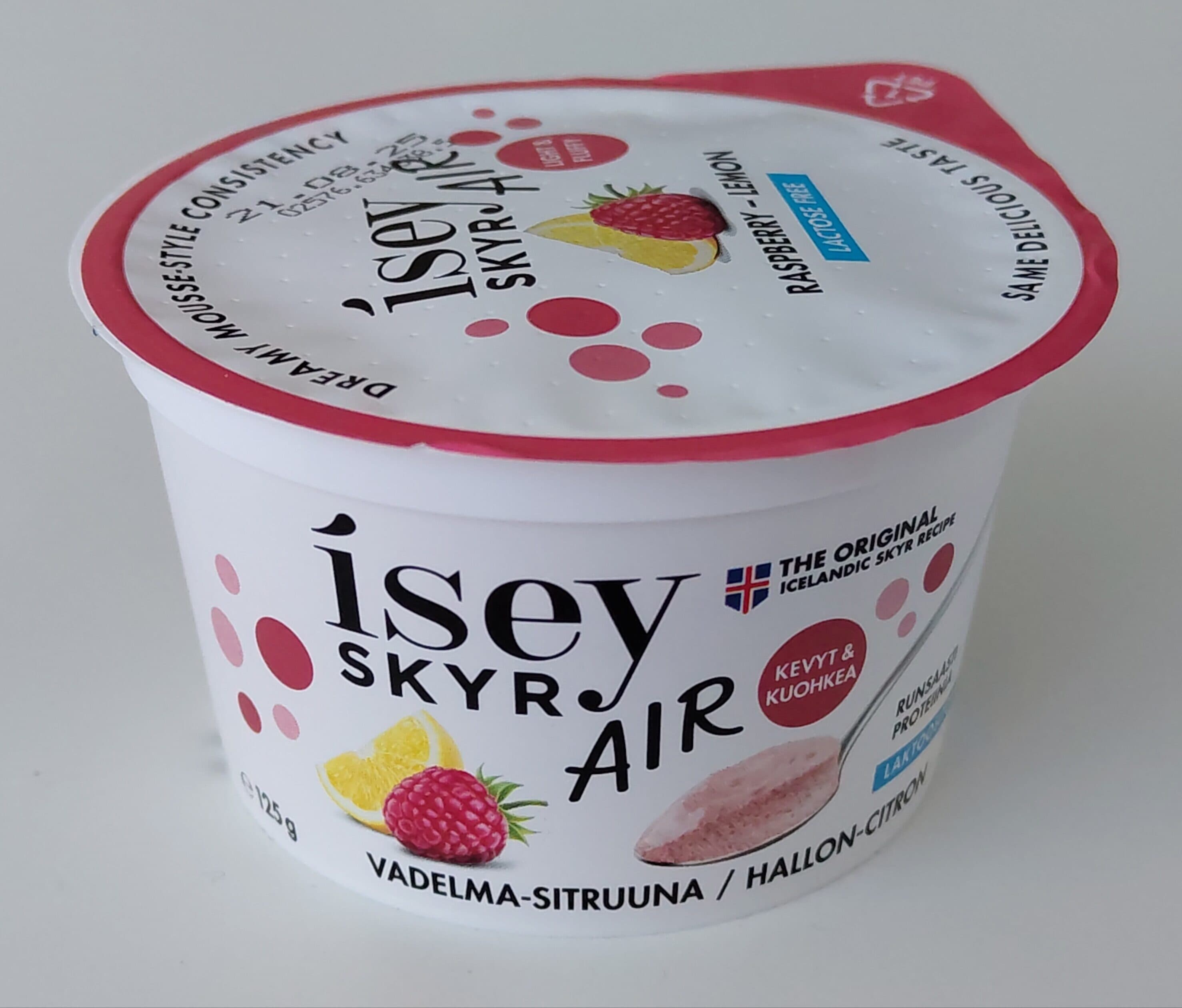 Isey Skyr Air Raspberry Lemon packshot