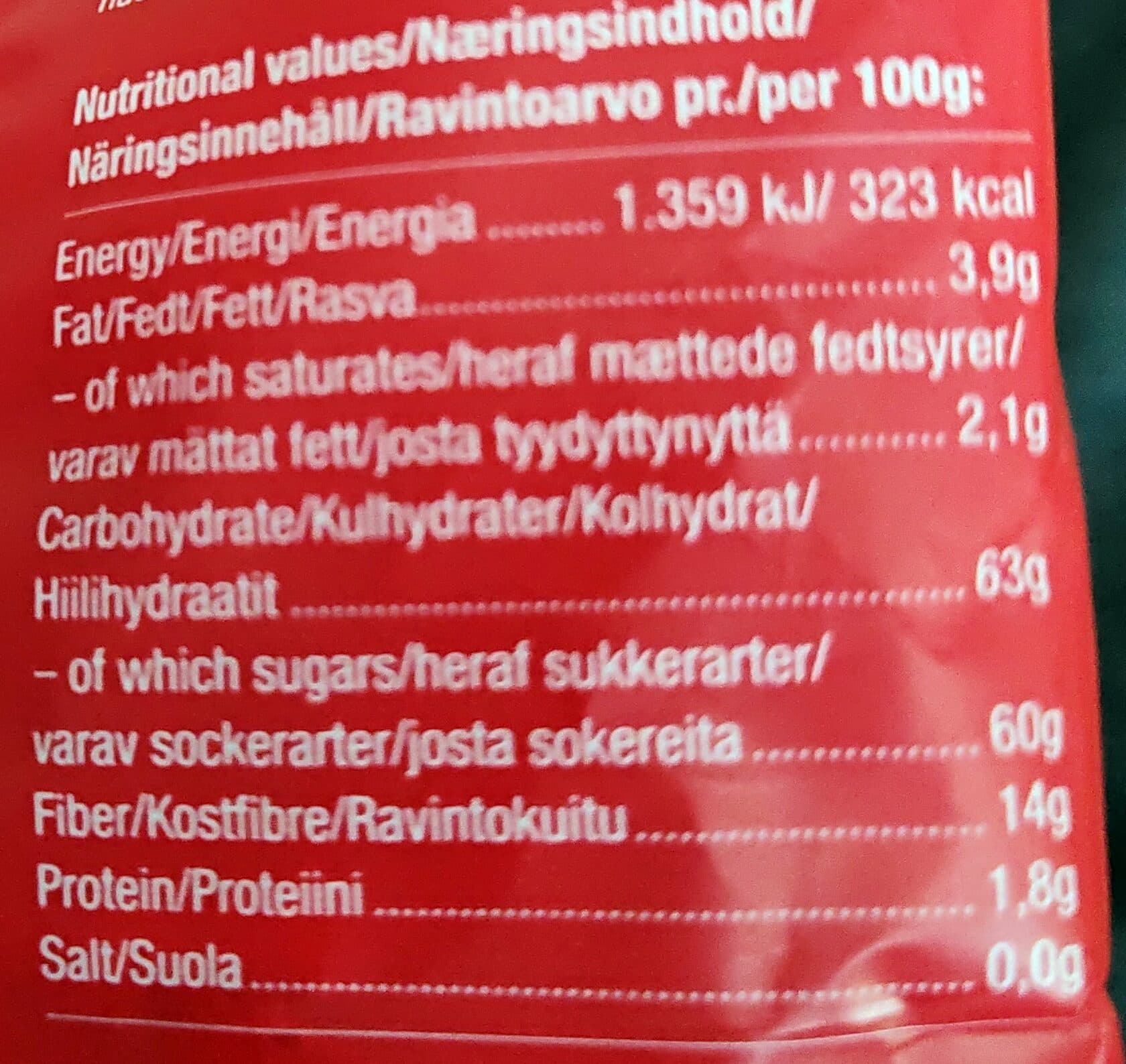 Green dates Sour strawberry dates packshot