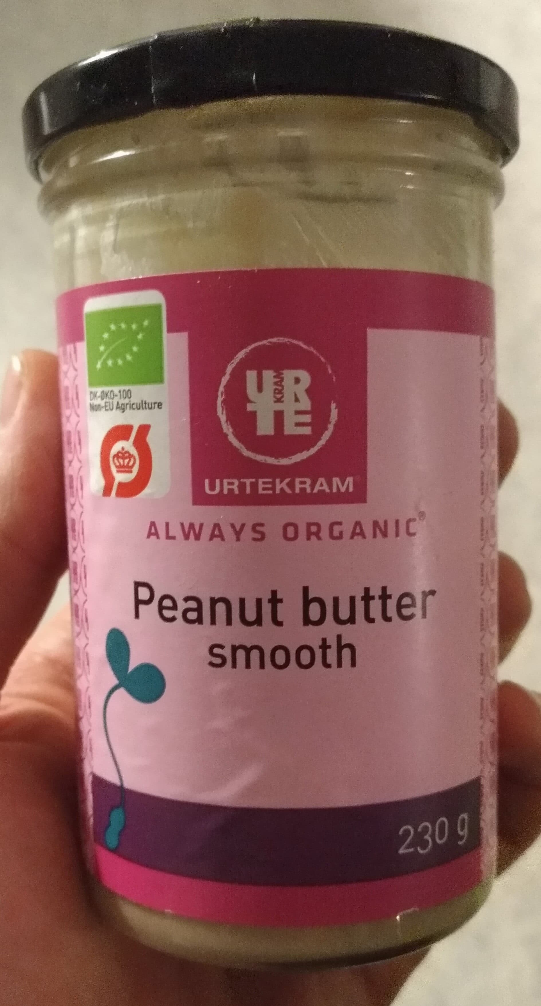 Urtekram Maapähkinävoi packshot