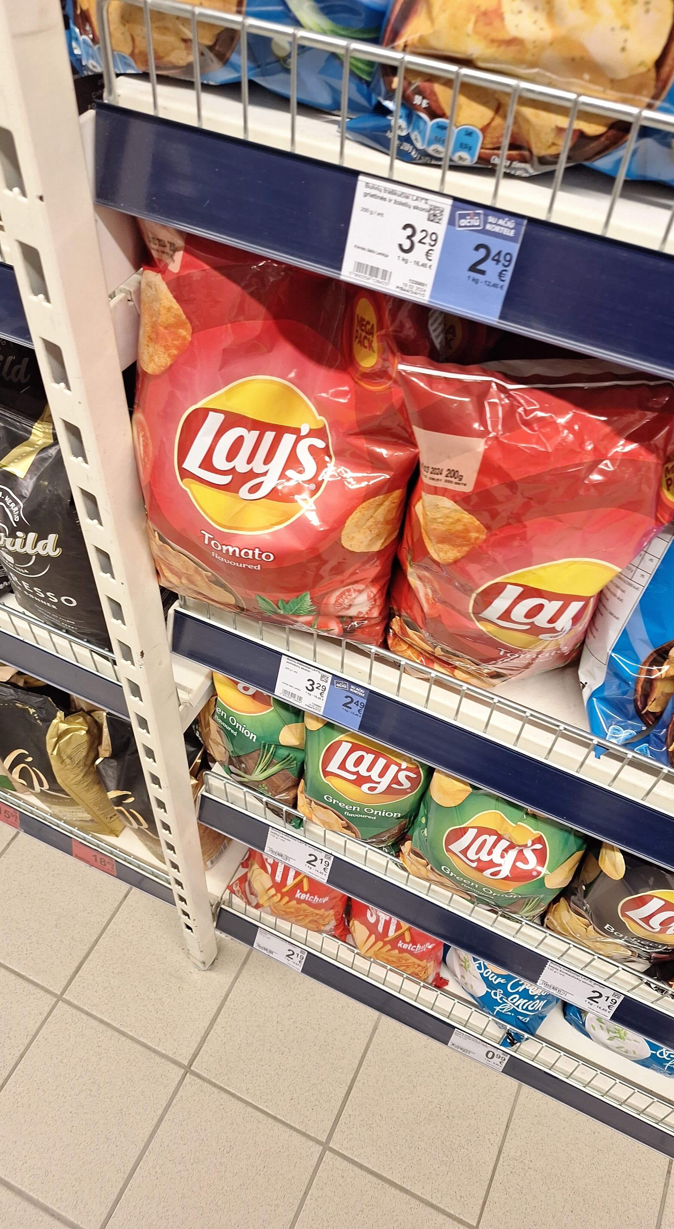 lay's Grietinės ir prieskonių žolelių skonio bulvių traškučiai packshot