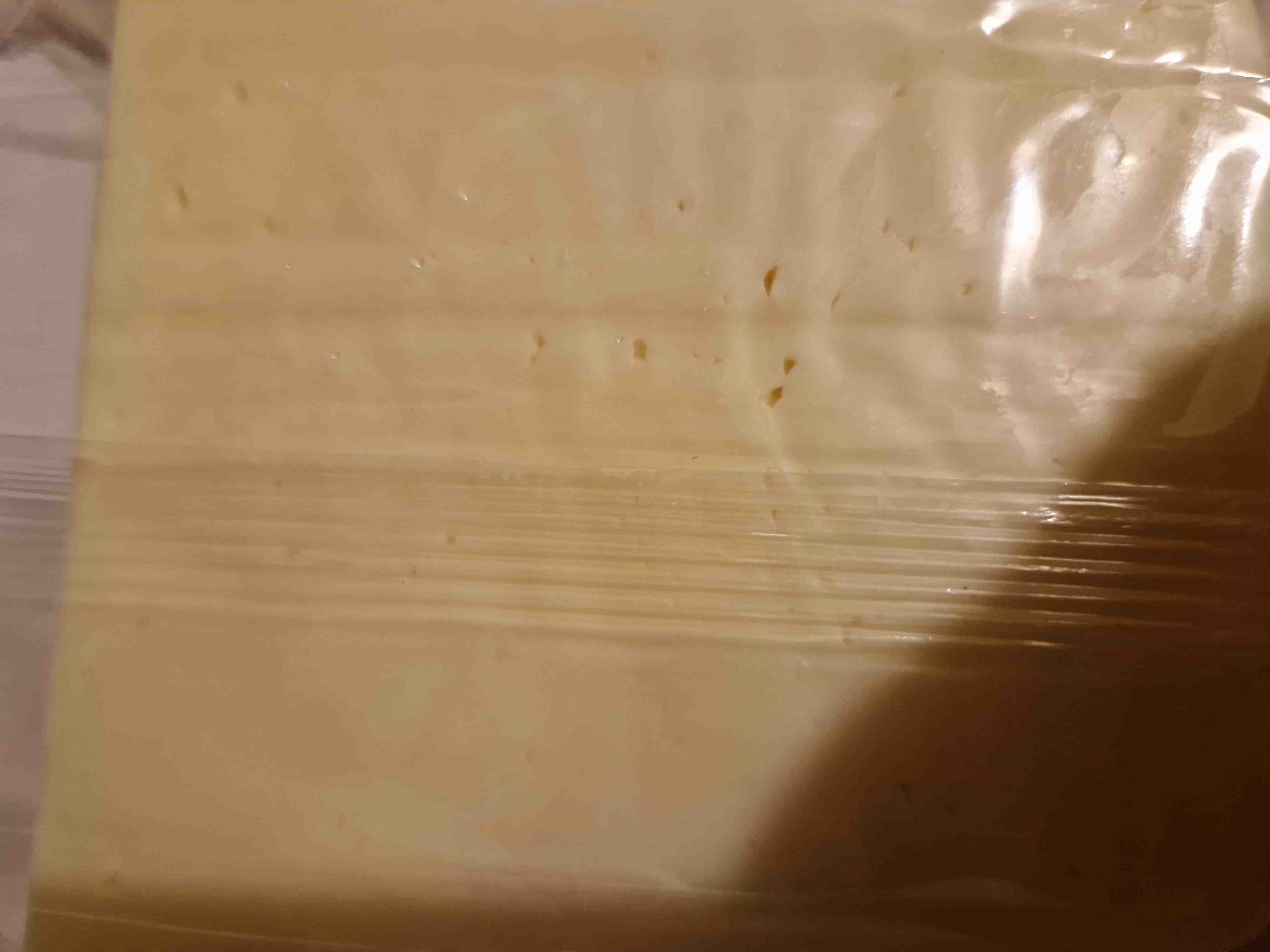 - Fermentinis suris Gouda packshot