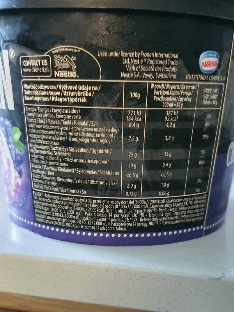 Manhattan Ice Cream with Blueberry and Cream flavor packshot