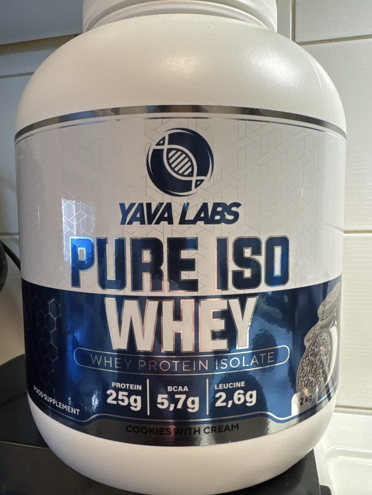 Yava Labs Pure Iso Whey Cookies With Cream packshot