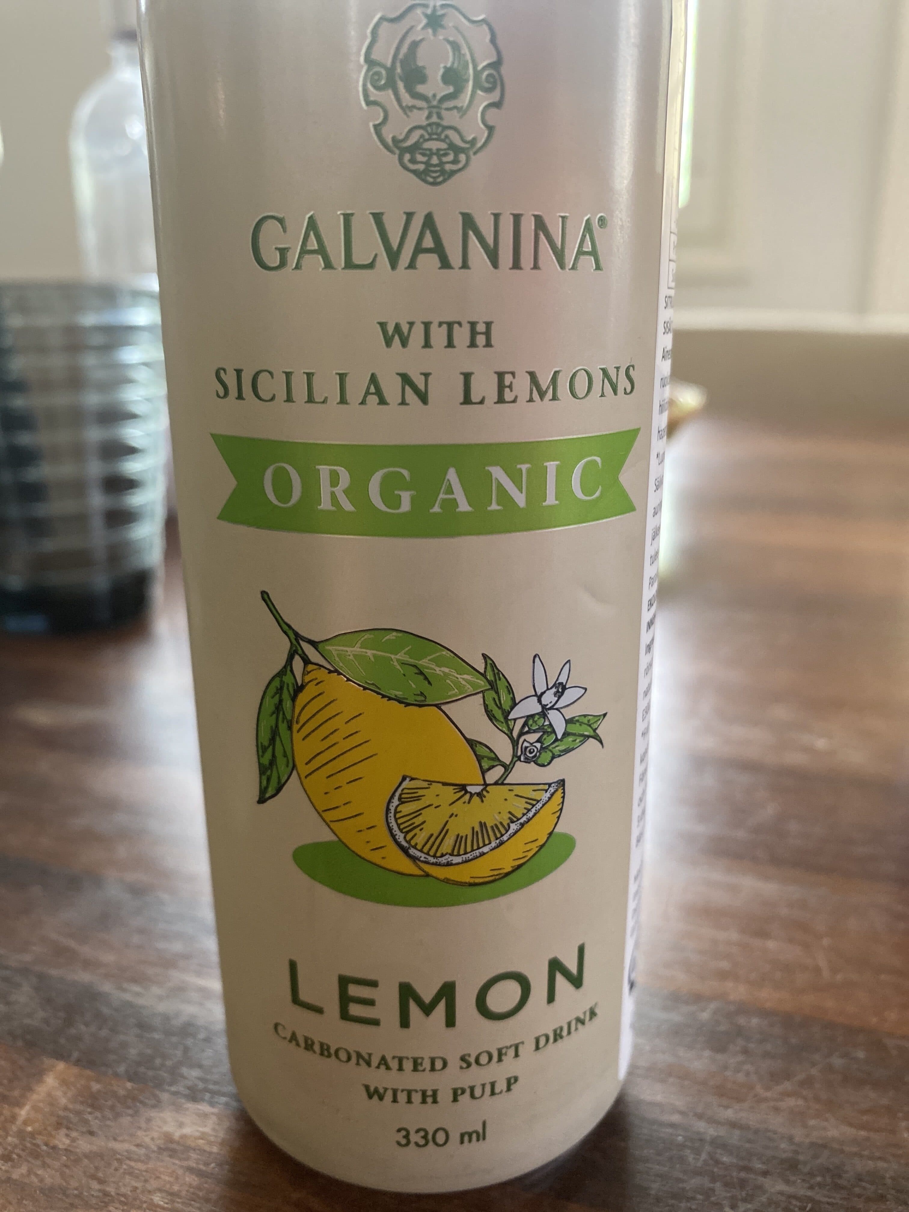 galvanina lemon carbonated soft drink packshot