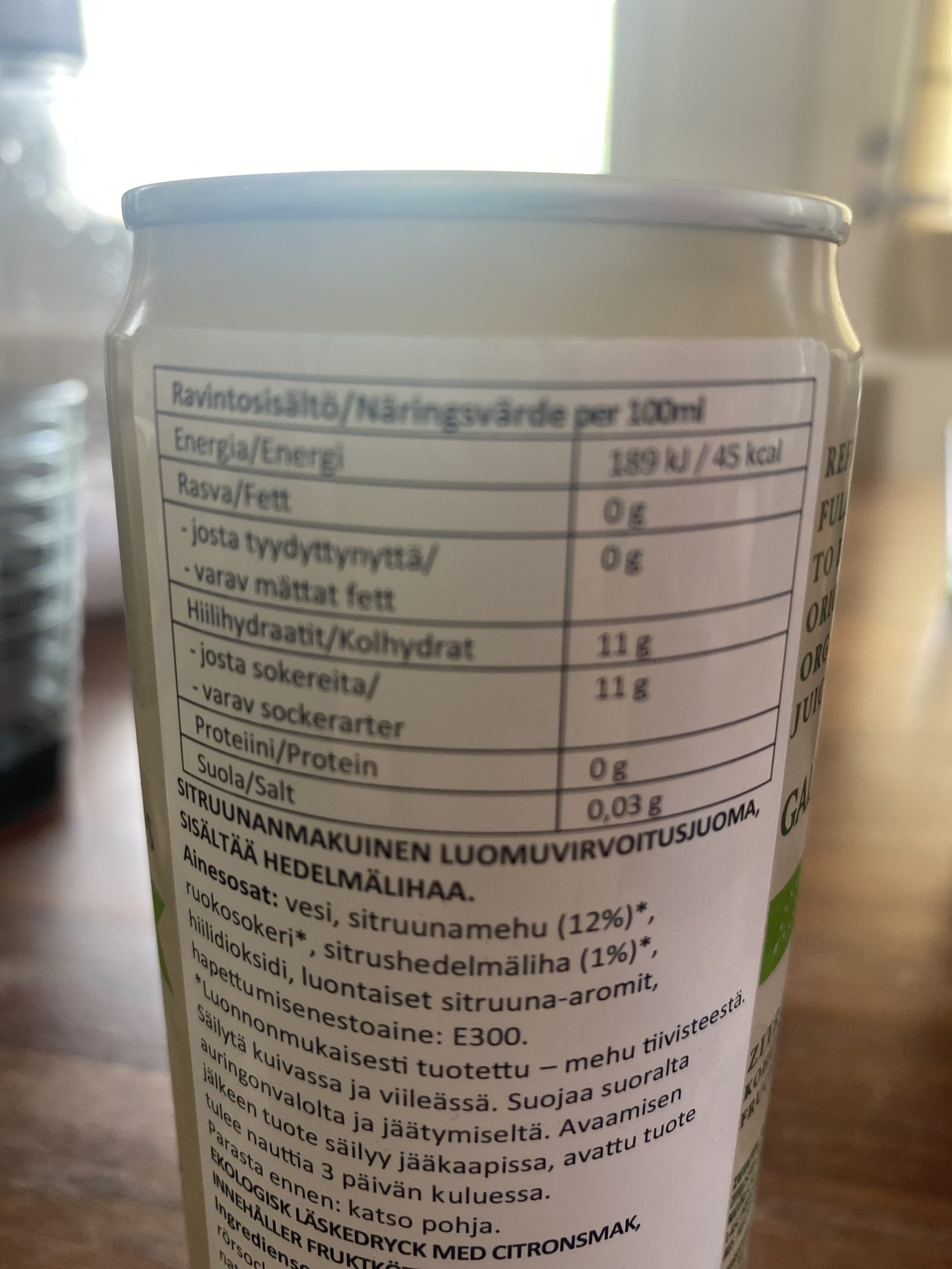 galvanina lemon carbonated soft drink packshot