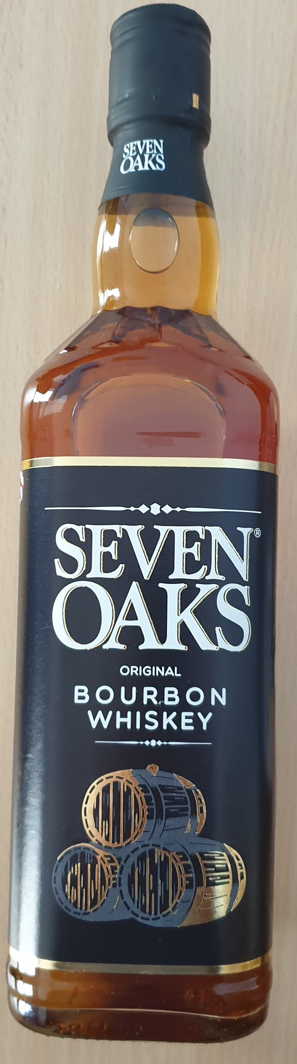 Seven Oaks Bourbon Whisky packshot