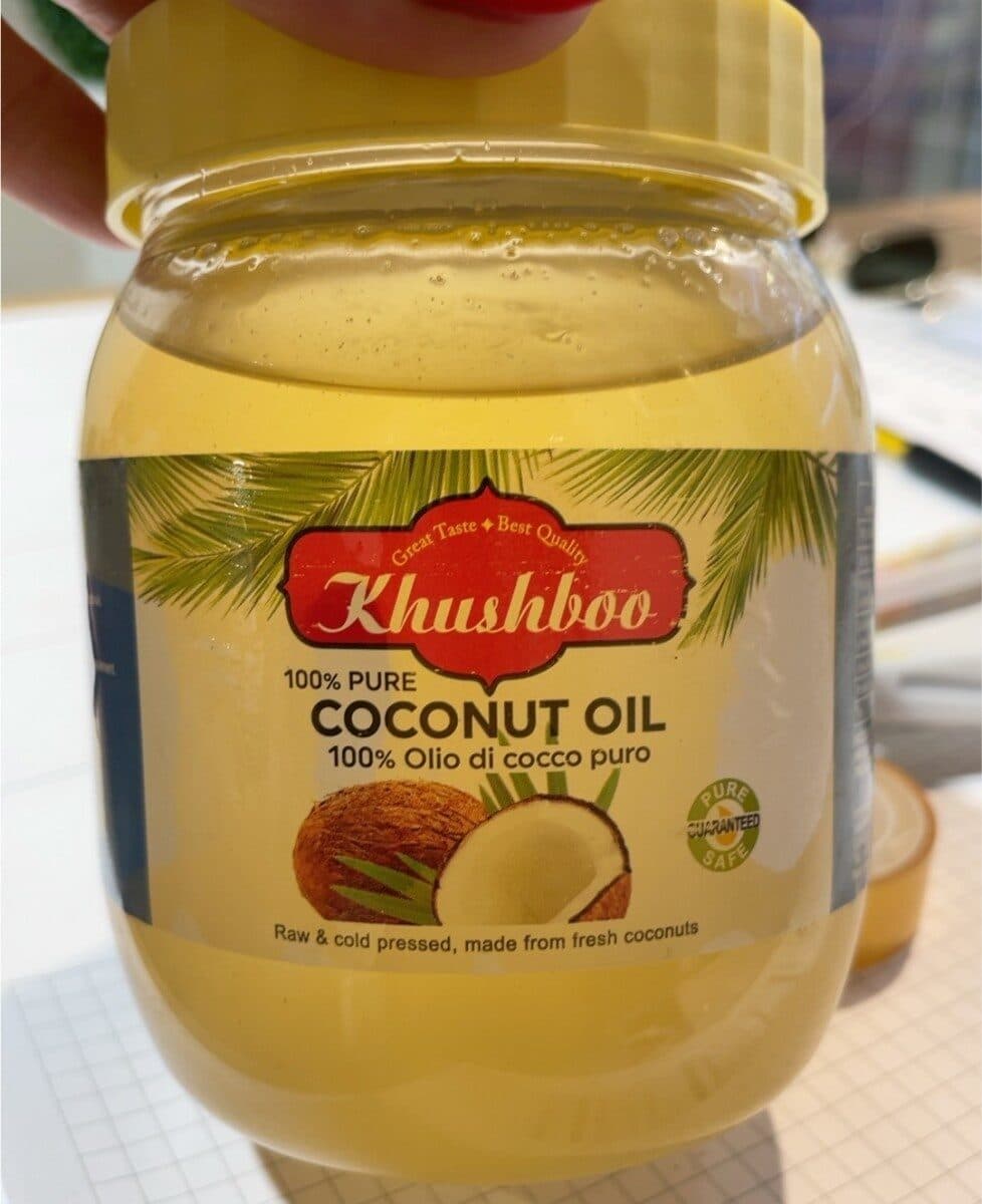Coconut oil packshot
