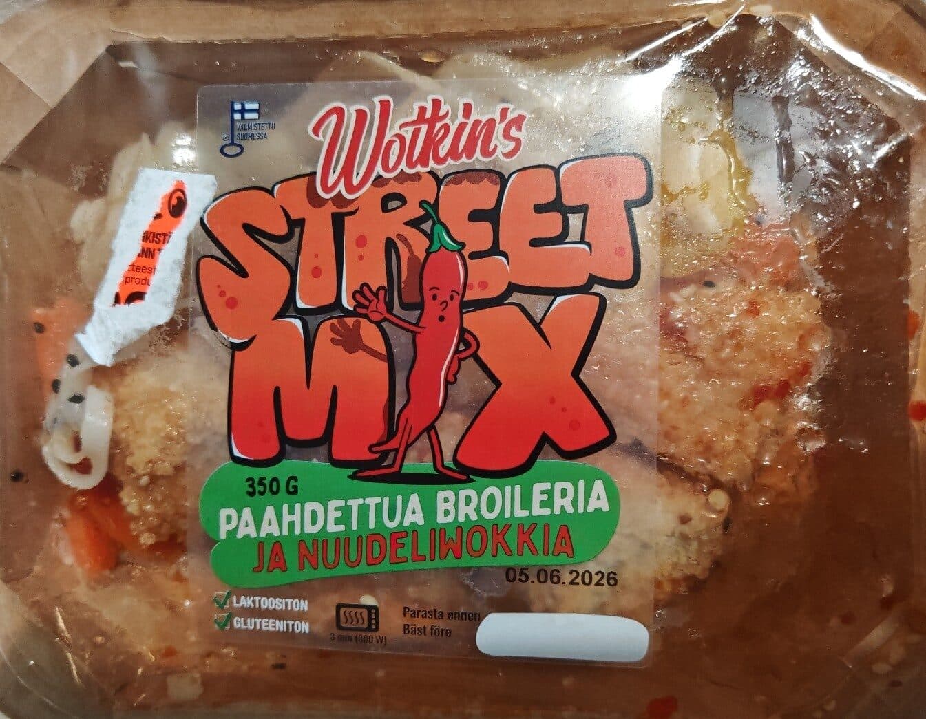 Wotkin's Street Mix Paahdettua Broileria Ja Nuudeliwokkia packshot