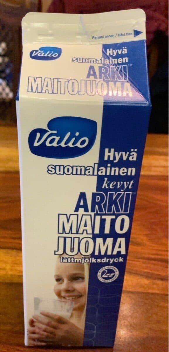 Valio Hyvä Suomalainen Arki Maitojuoma packshot