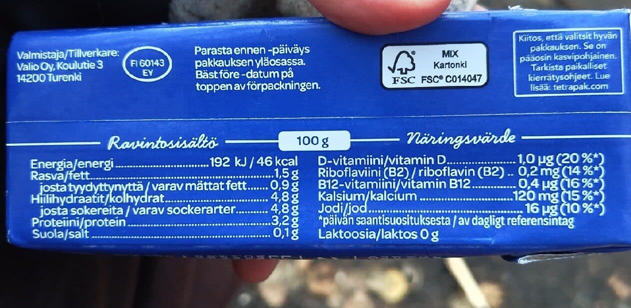 Valio Kevytmaito Laktoositon packshot