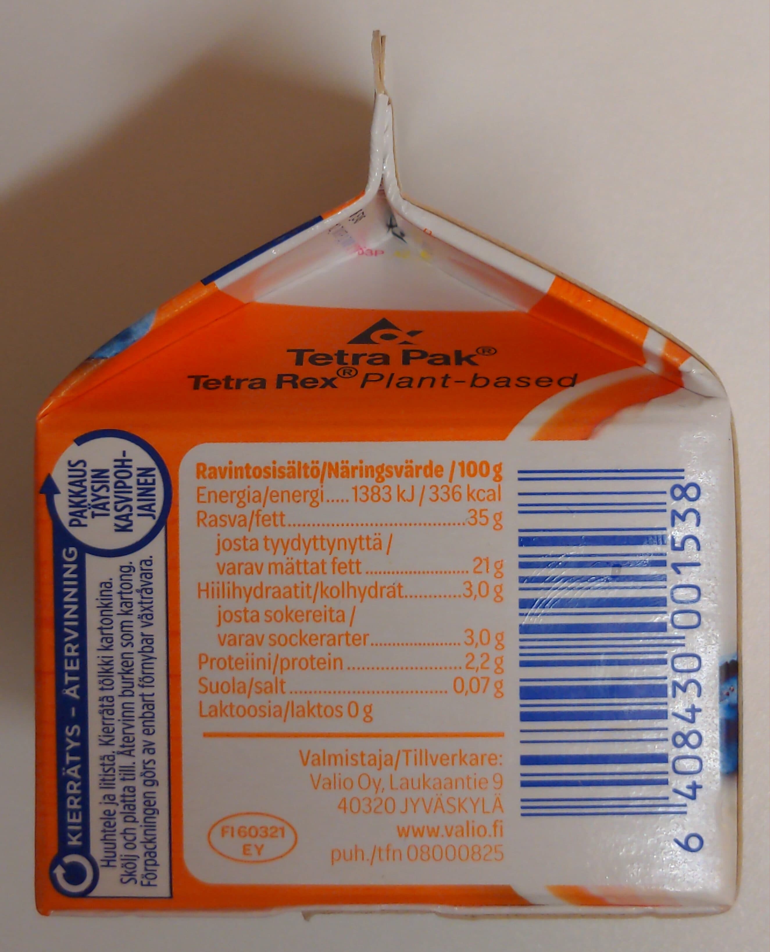 Valio Laktoositon kuohukerma packshot