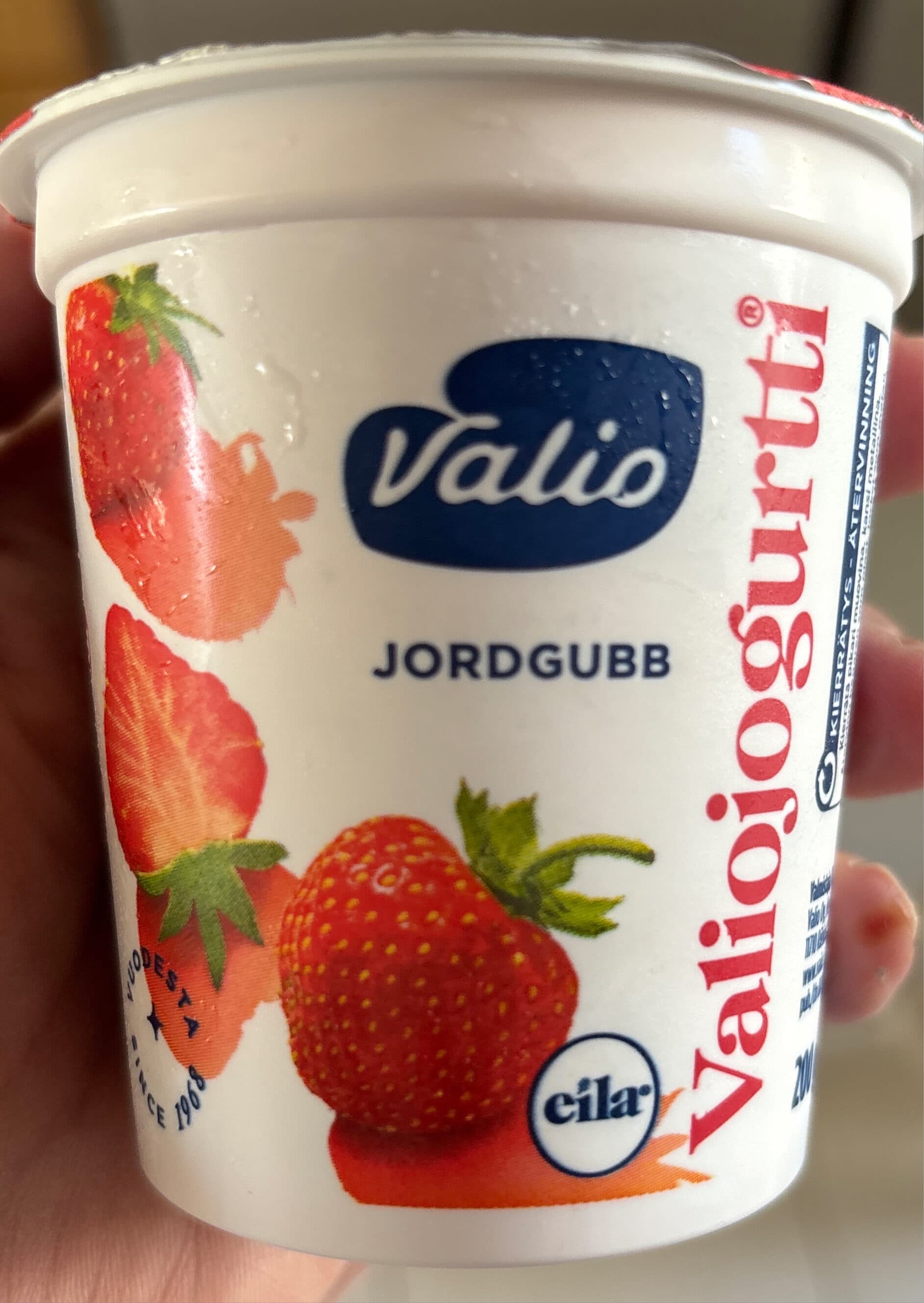 Valio Valiojogurti mandikka packshot