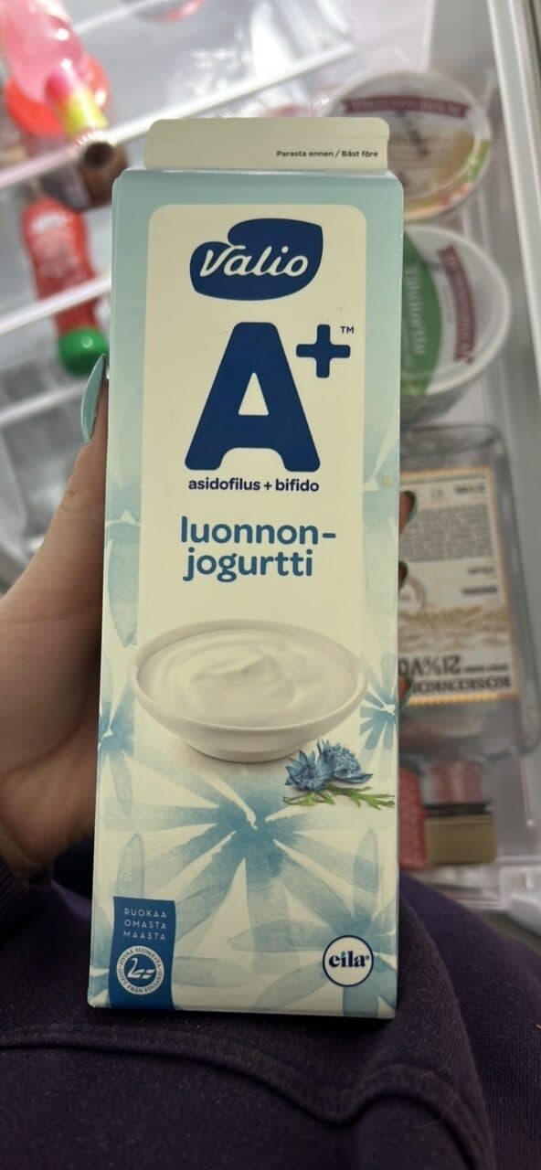Valio A+ Luonnon-jogurtti packshot