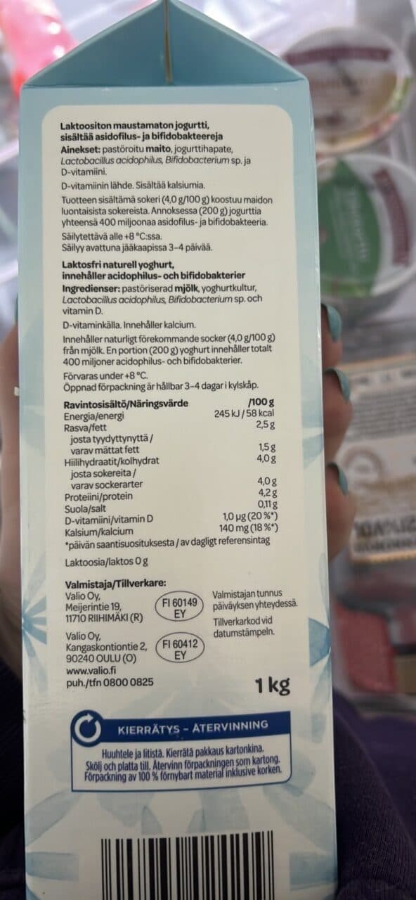 Valio A+ Luonnon-jogurtti packshot
