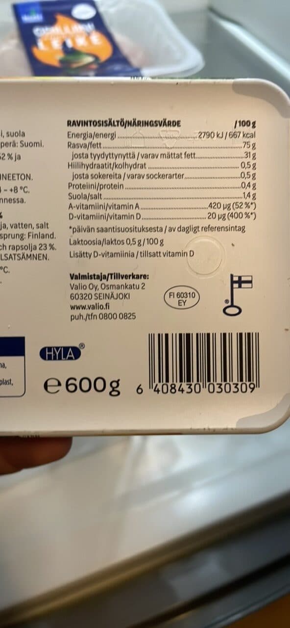 Valio Oivariini normaalisuolainen packshot