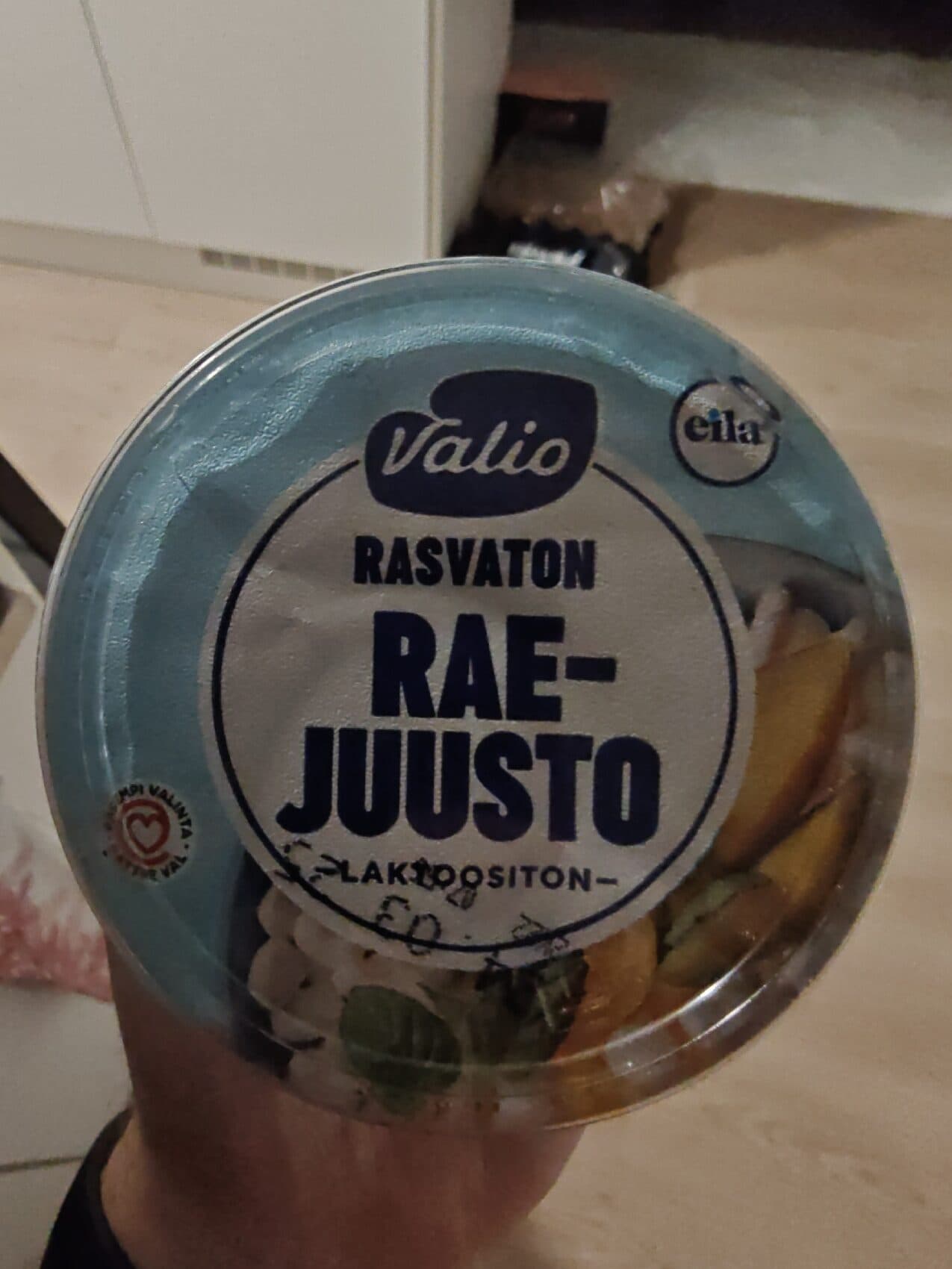 Valio Rasvaton Raejuusto packshot