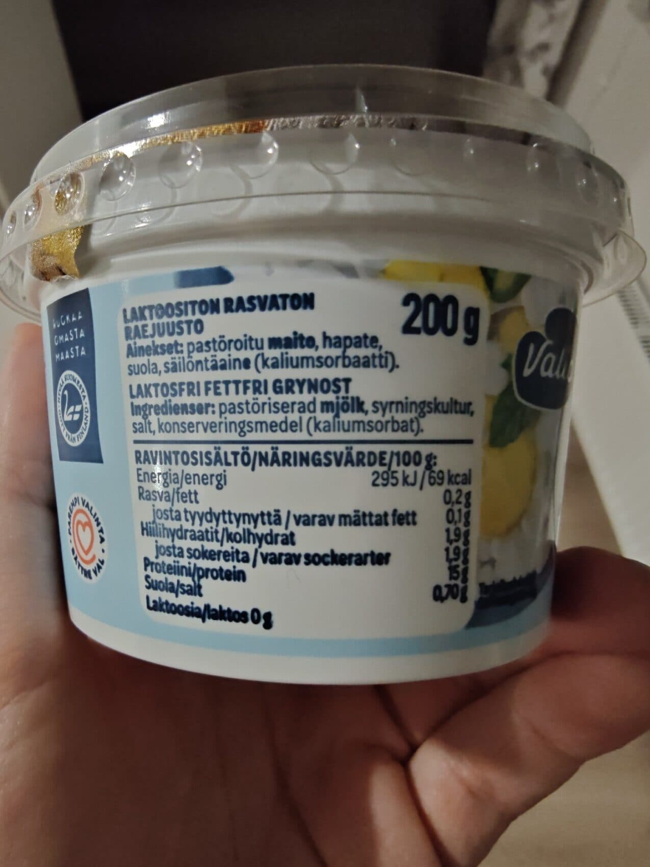 Valio Rasvaton Raejuusto packshot