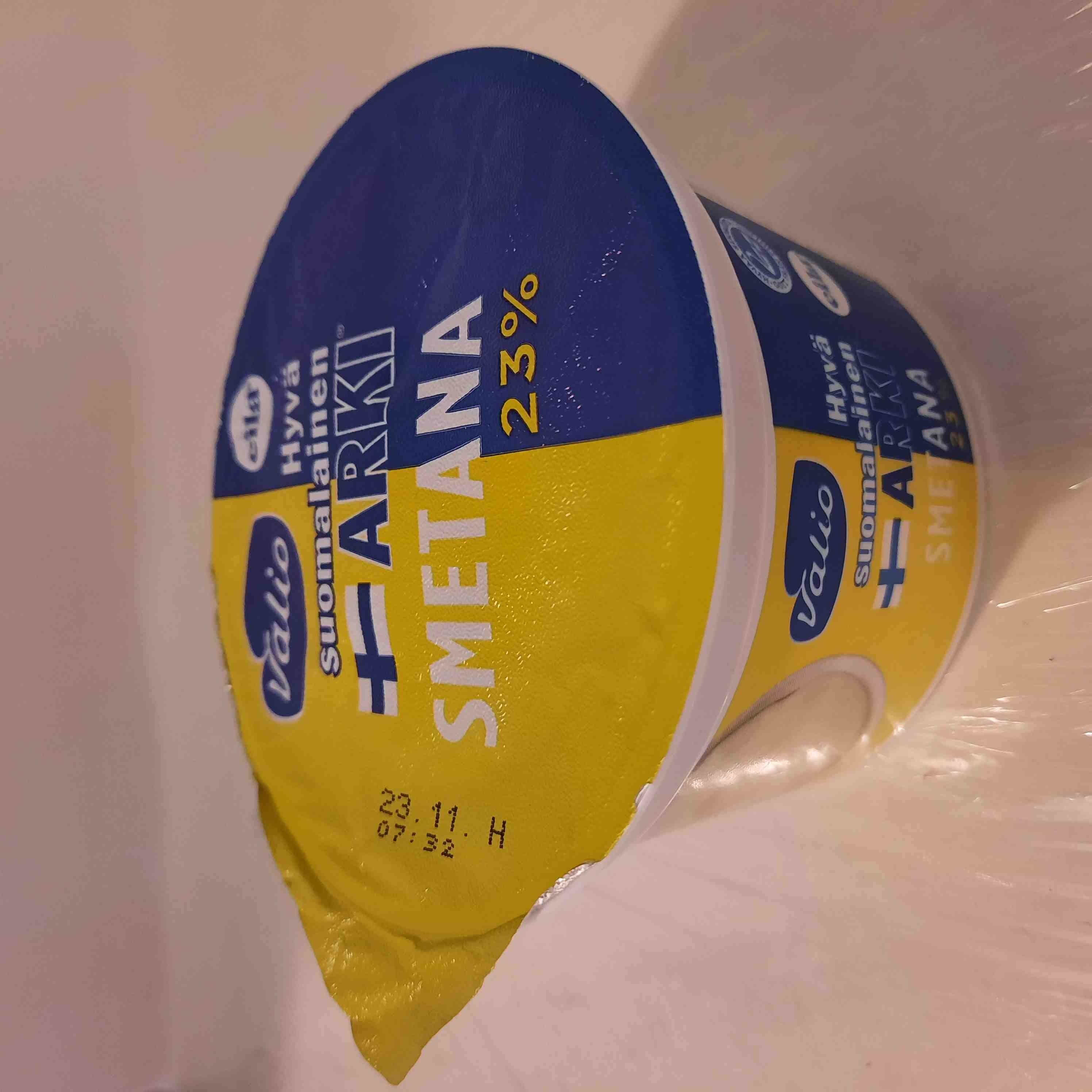 Valio Hyvä suomalainen arki smetana packshot